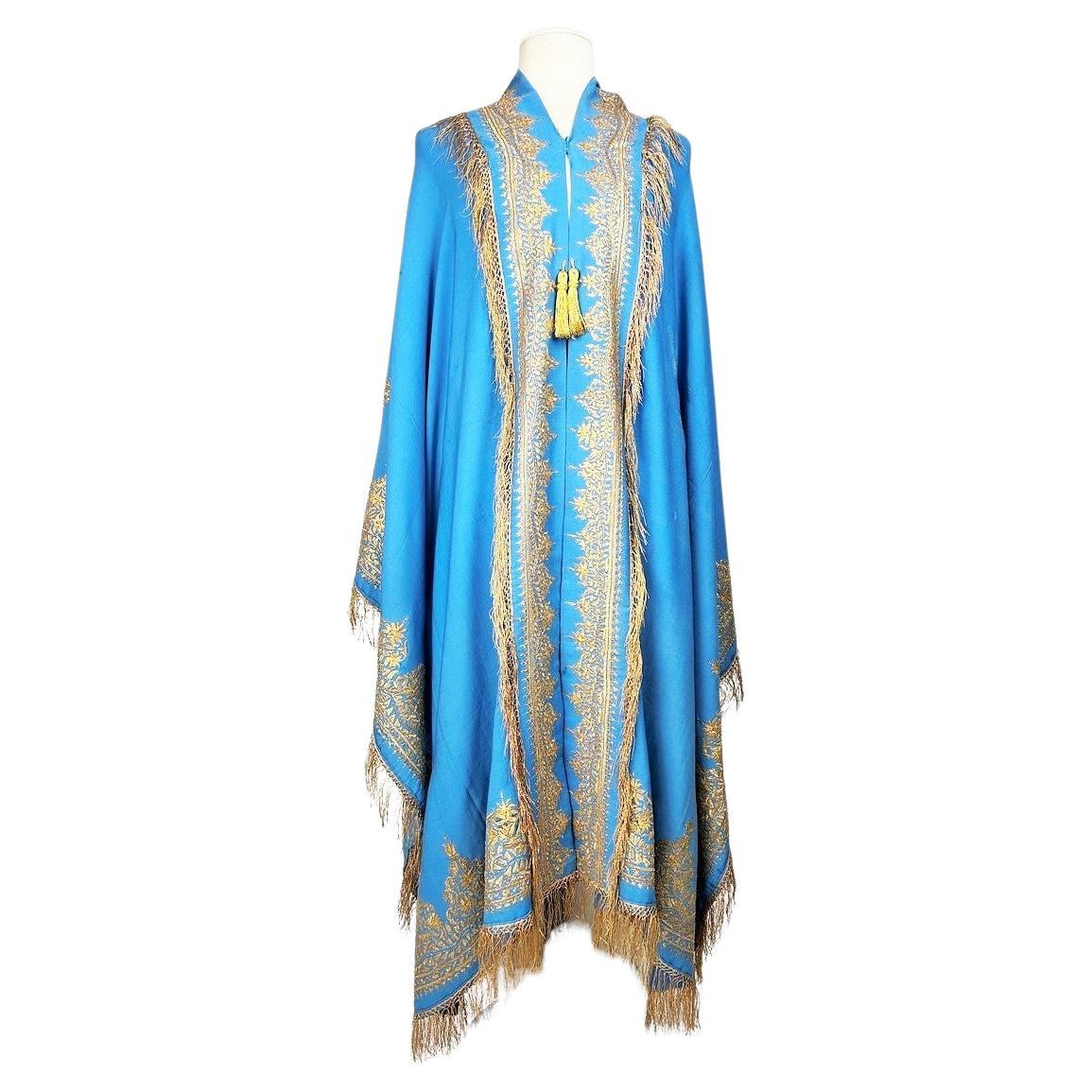 Blue Cloak embroidered with gold Zari - India for the European market Circa 1870 For Sale
