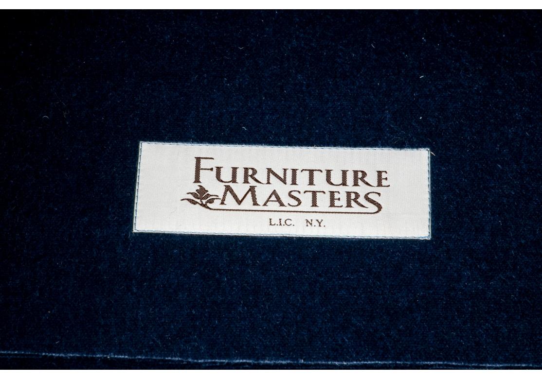 Fauteuil club bleu par Furniture Masters en vente 2