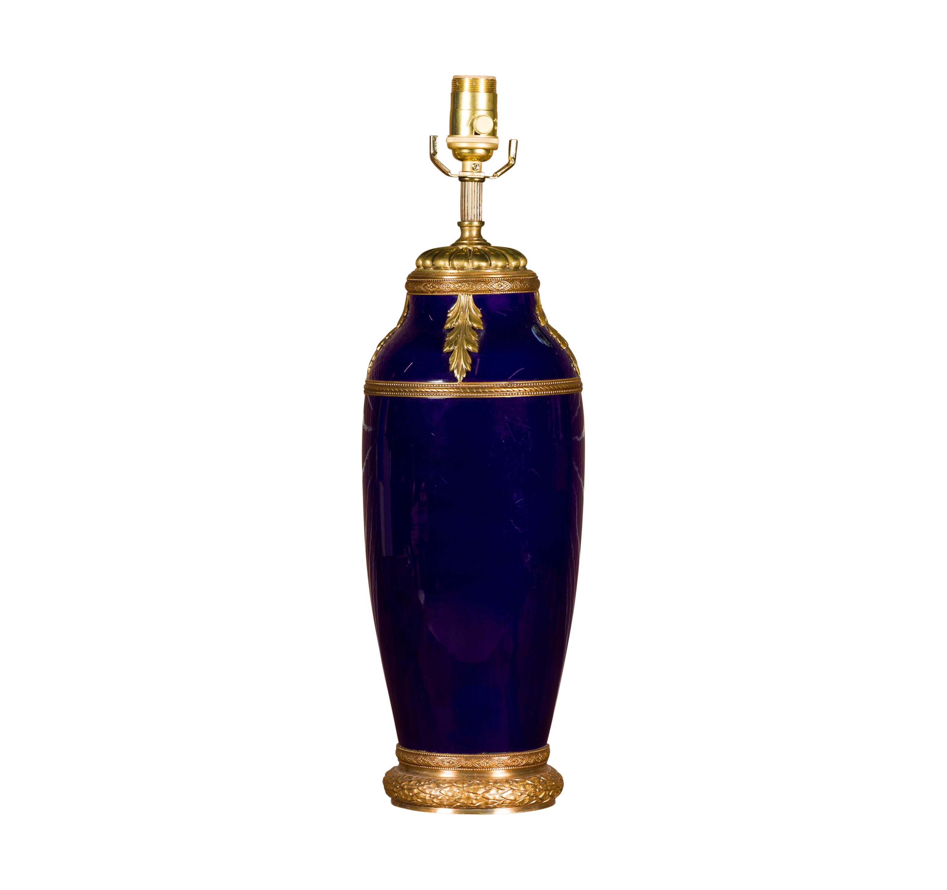 Blue Cobalt 19th Century French Vase Made into a Table Lamp on Lucite For Sale 8