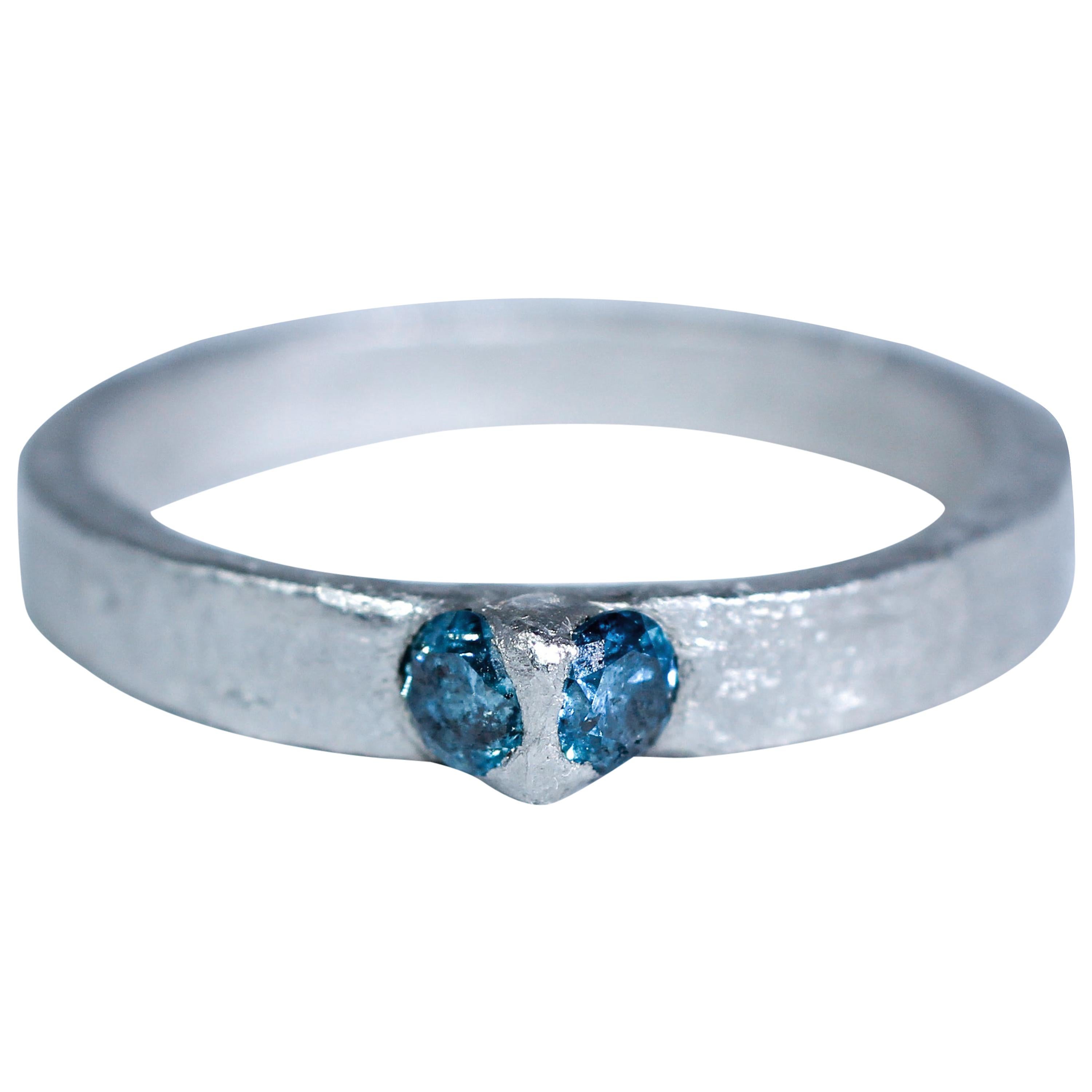 Bague de fiançailles alternative en platine, diamants de couleur bleue, bague de mariage faite à la main