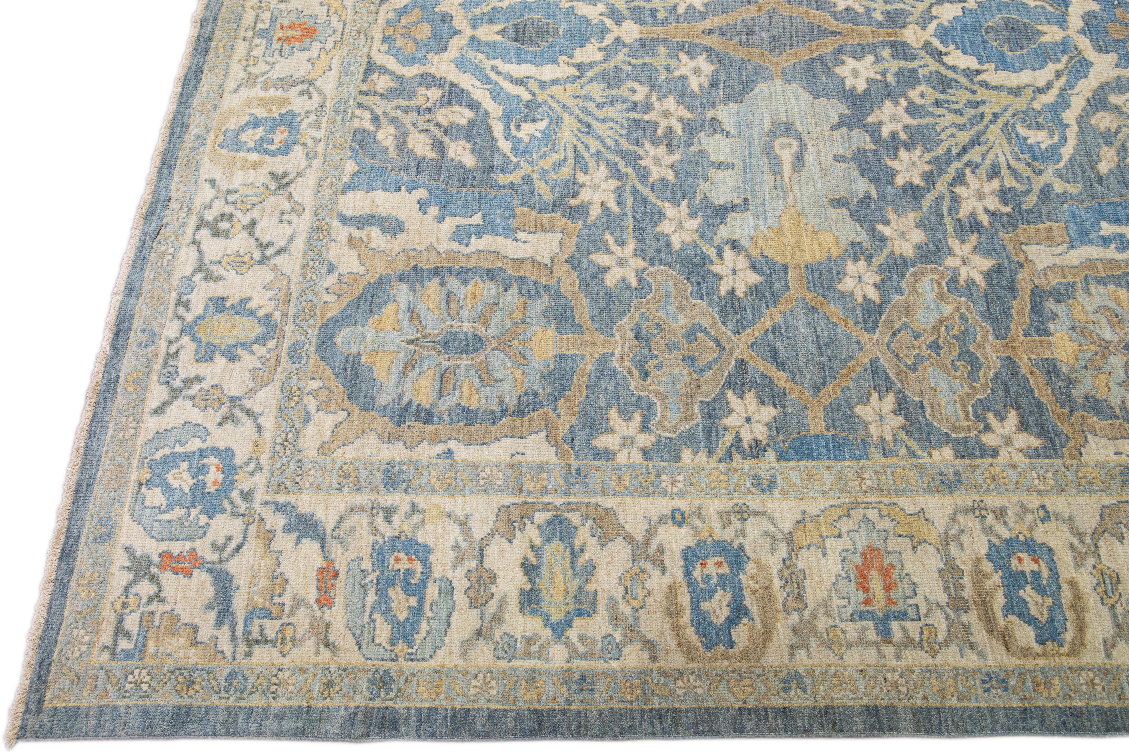 Blue Contemporary Sultanabad Handmade Floral Design Wool Rug In New Condition For Sale In Norwalk, CT