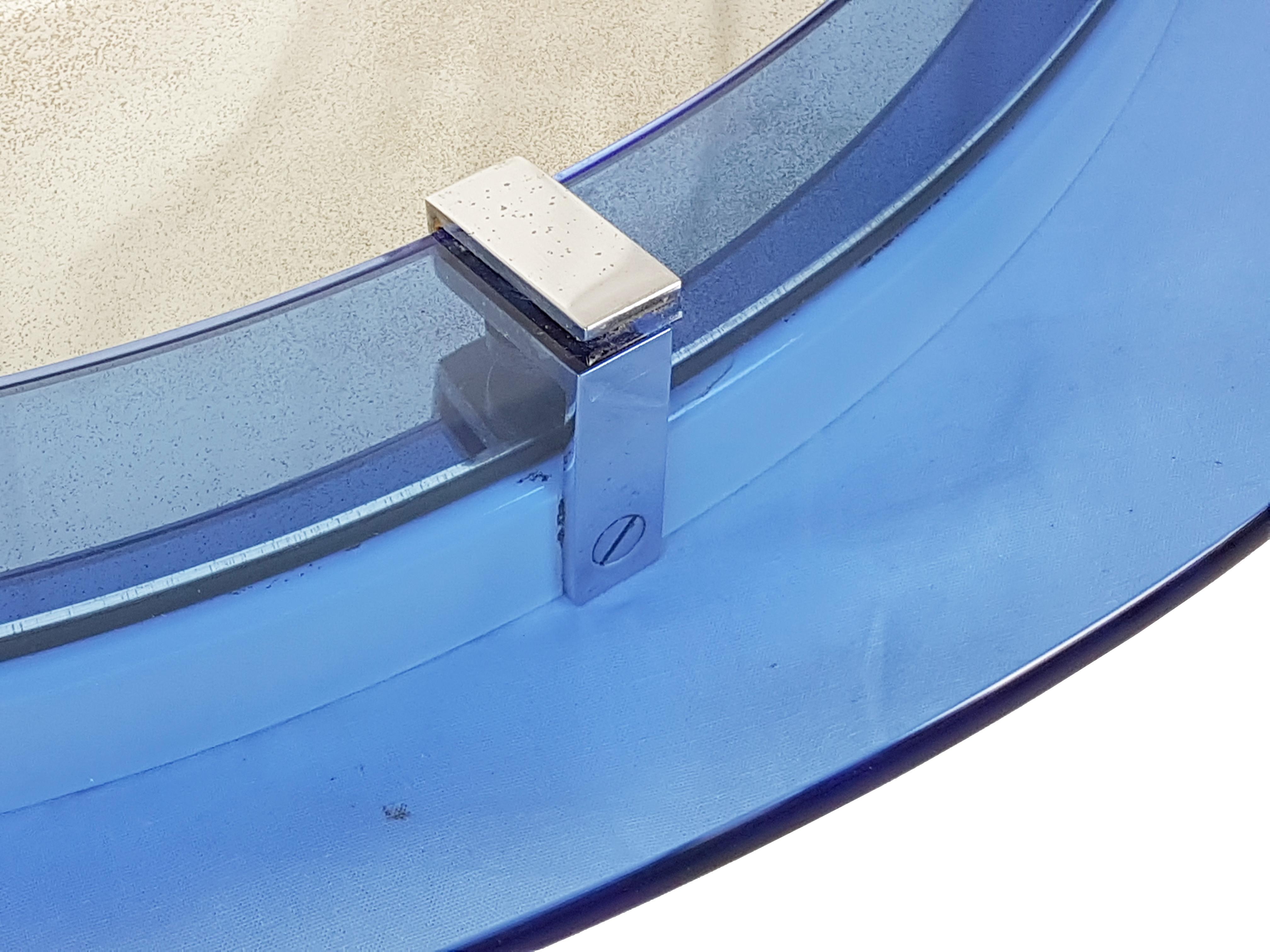 Runder spiegel aus blauem konvexem glas und verchromtem metall von Veca (Metall) im Angebot