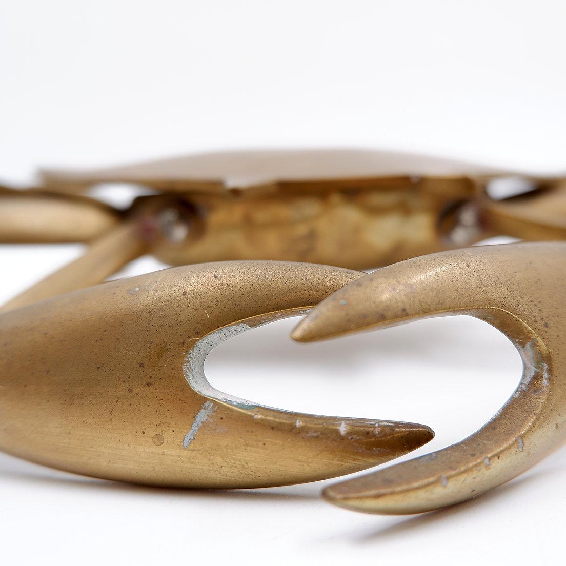 20ième siècle Boîte à bibelots en laiton en forme de crabe bleu, années 1960 en vente