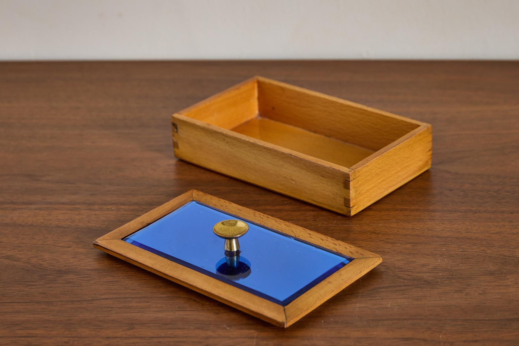 Caja Cristal Arte Azul mediados del siglo XX en venta