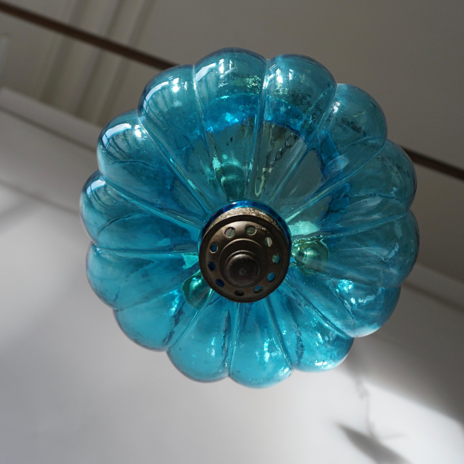 Pendentif en cristal bleu de Val St. Lambert - En vente sur 1stDibs