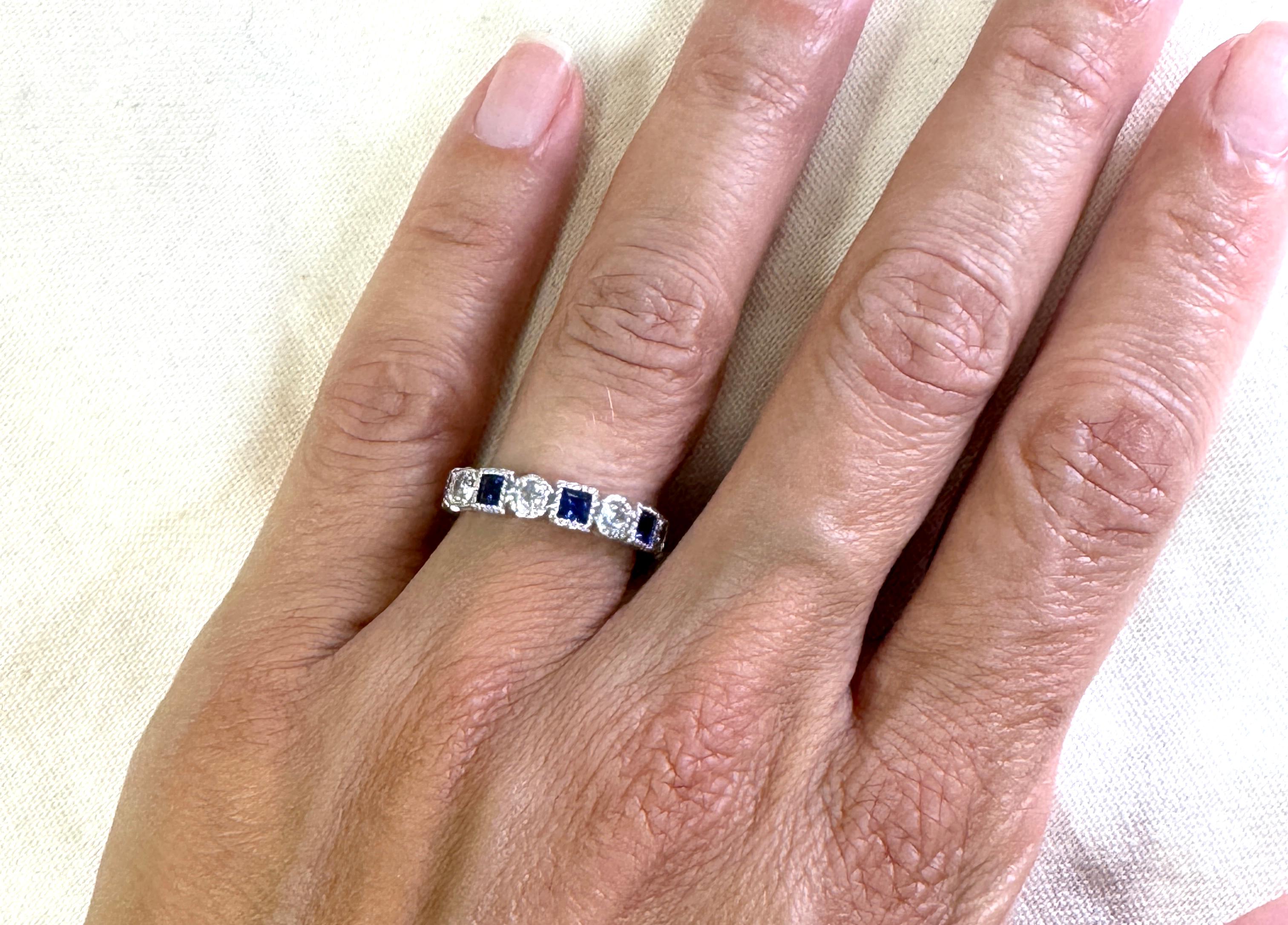 Blauer Cubic Zirkonia Eternity Band Ehering Sterling Silber Größe 6,25 im Angebot 1