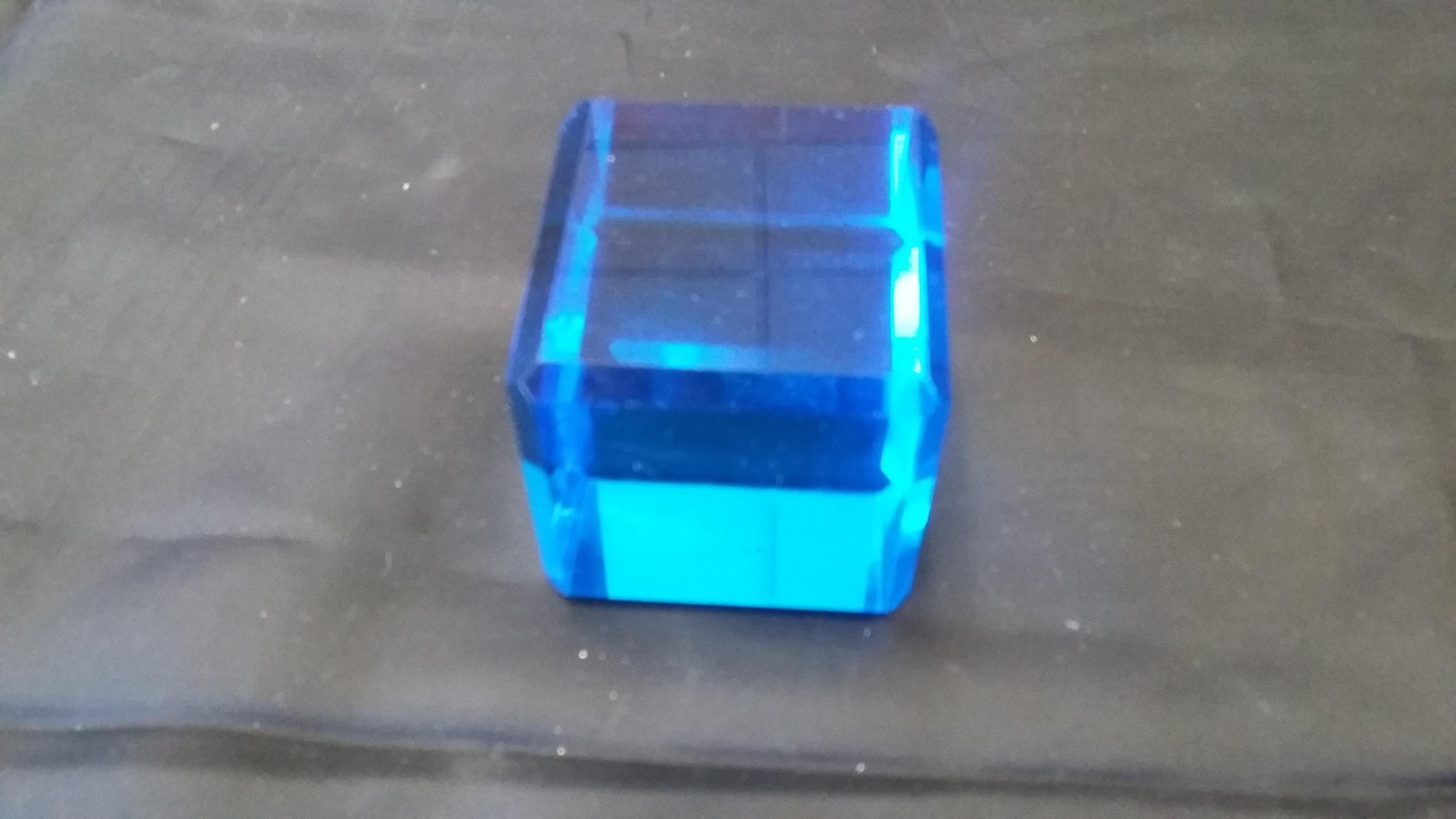 Blue Cut Crystal English Paperweight In Good Condition In Stamford, CT