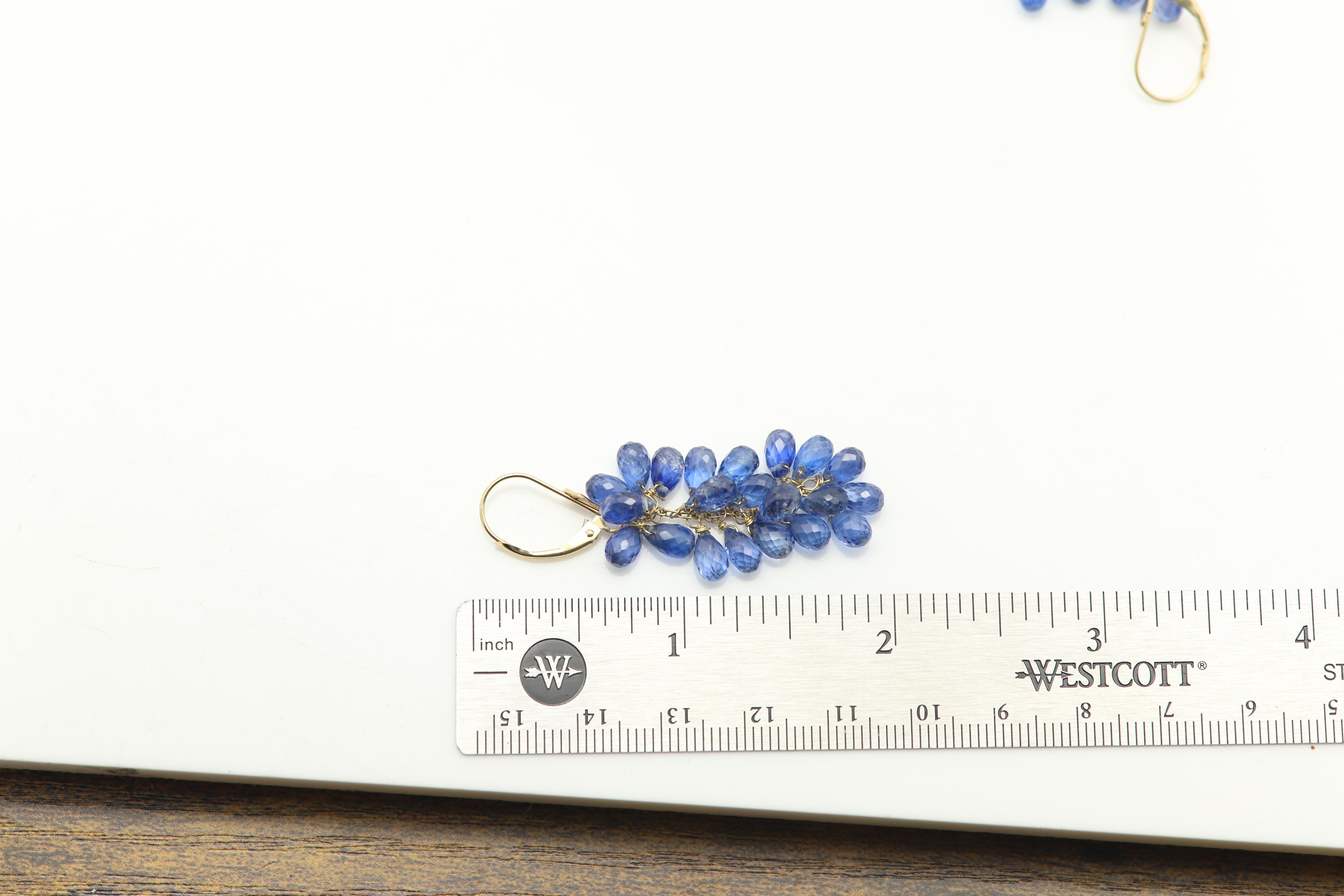 Boucles d'oreilles pendantes Bleu Briolette Naturelle Pierre de Cyanite Or jaune 14 carats Pour femmes en vente