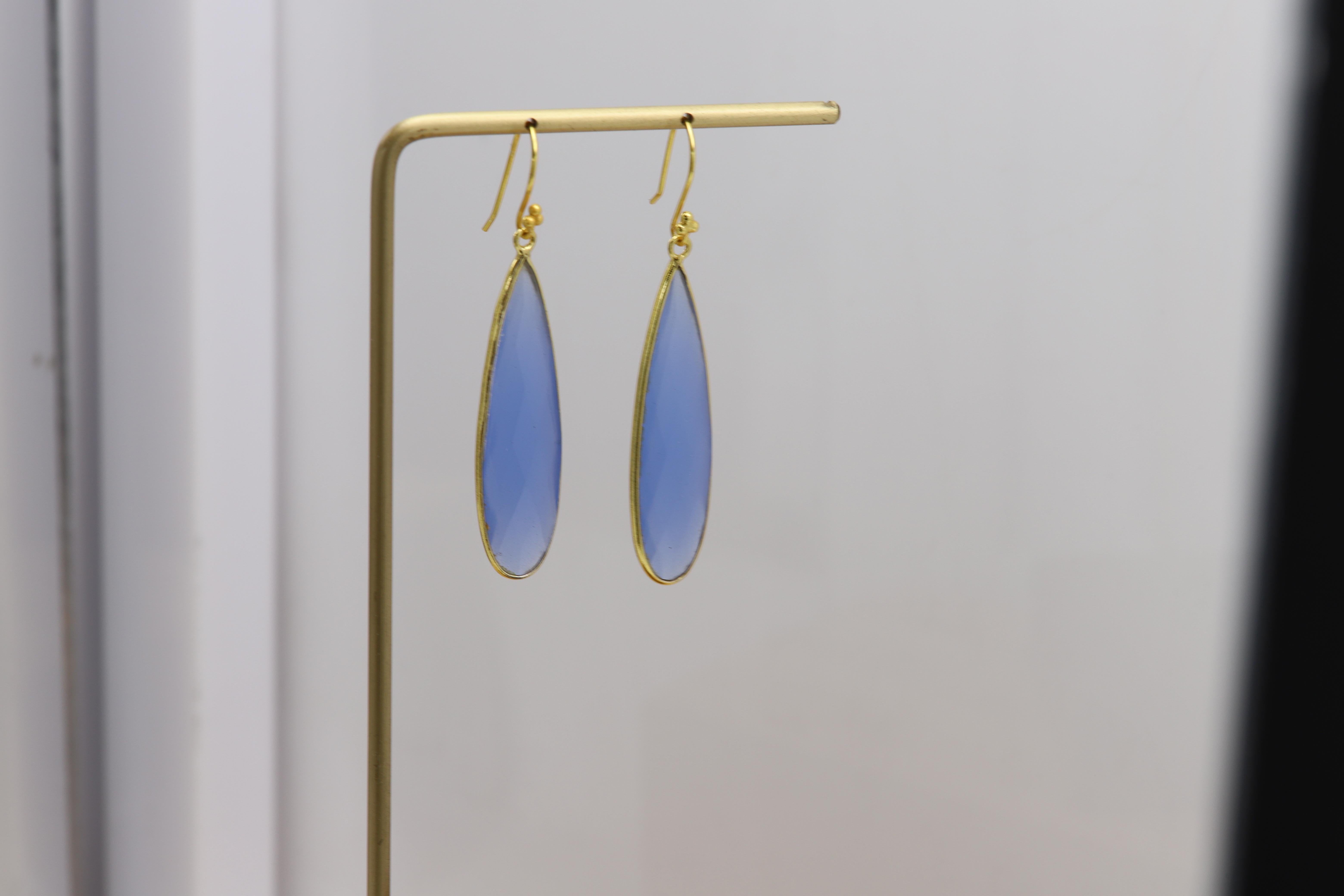 Blue Dangle Earrings Sterling Silver chalcedony Chandelier Earring In New Condition For Sale In Brooklyn, NY