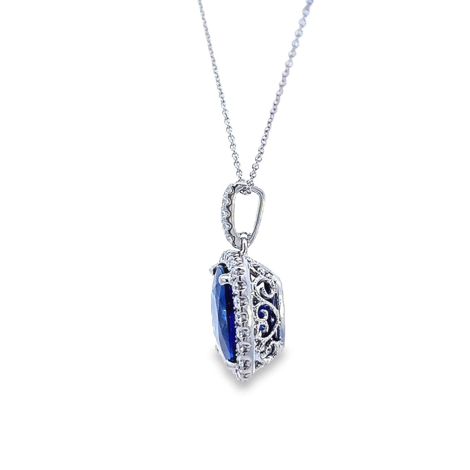 Blauer Diamant Eleganz im Angebot 4