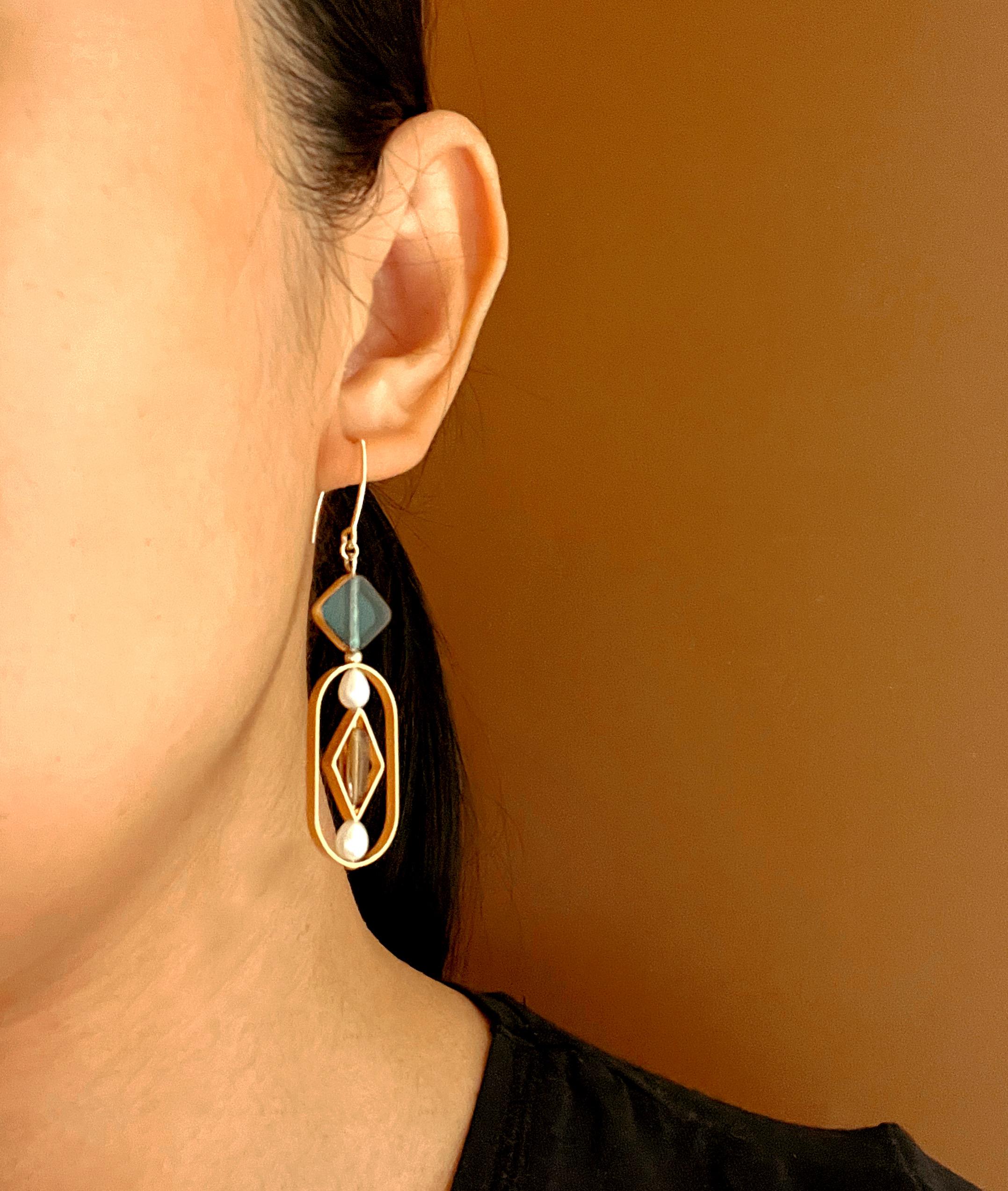 Women's Blue Diamond Shape x Pearl Geometric Art Deco Style Earrings For Sale