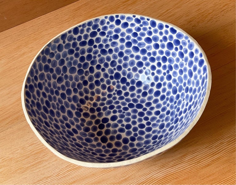 Blue Dots on White Stoneware Fruit Bowl For Sale 3