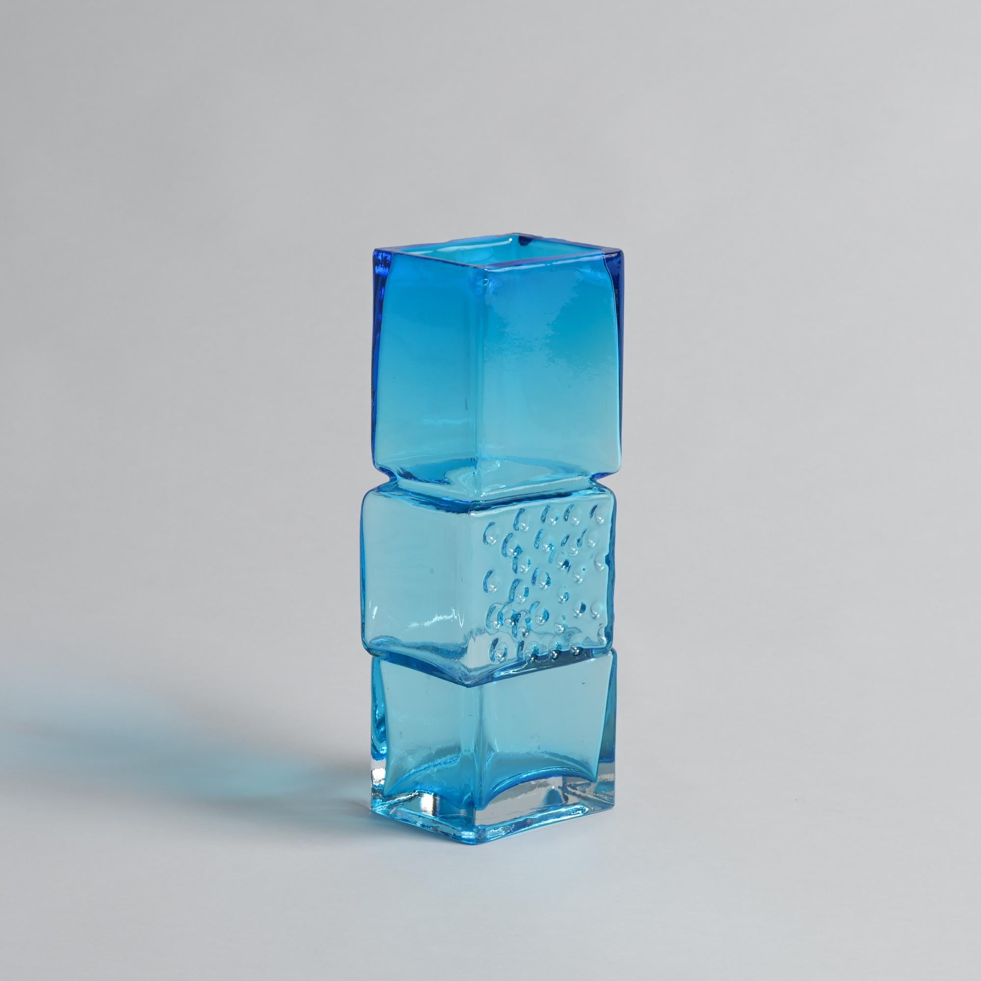 Blue Drunken Bricklayer Vase by Geoffrey Baxter for Whitefriars Glass in vendita 4