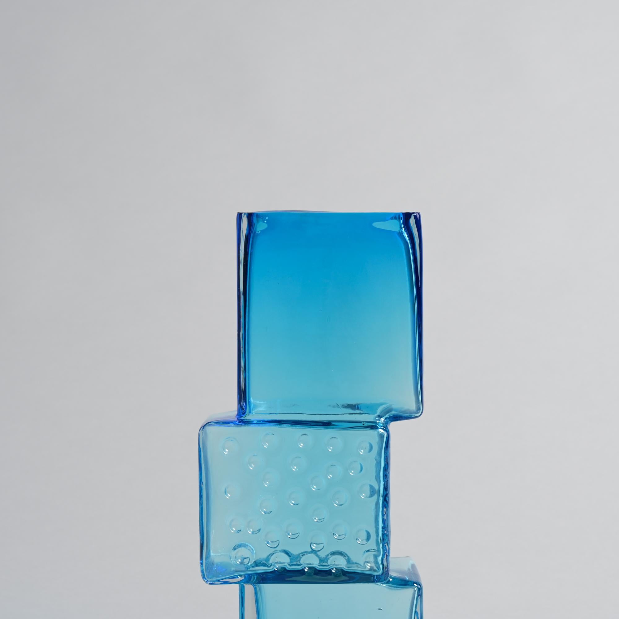 Blue Drunken Bricklayer Vase by Geoffrey Baxter for Whitefriars Glass in vendita 10