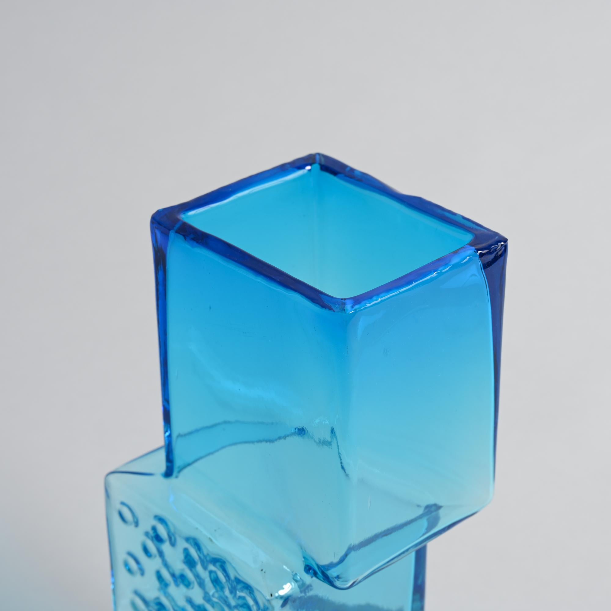 Blue Drunken Bricklayer Vase by Geoffrey Baxter for Whitefriars Glass in vendita 11