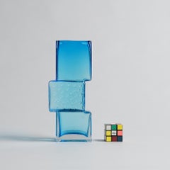 Vase bleu "Drunken Bricklayer" de Geoffrey Baxter pour Whitefriars Glass