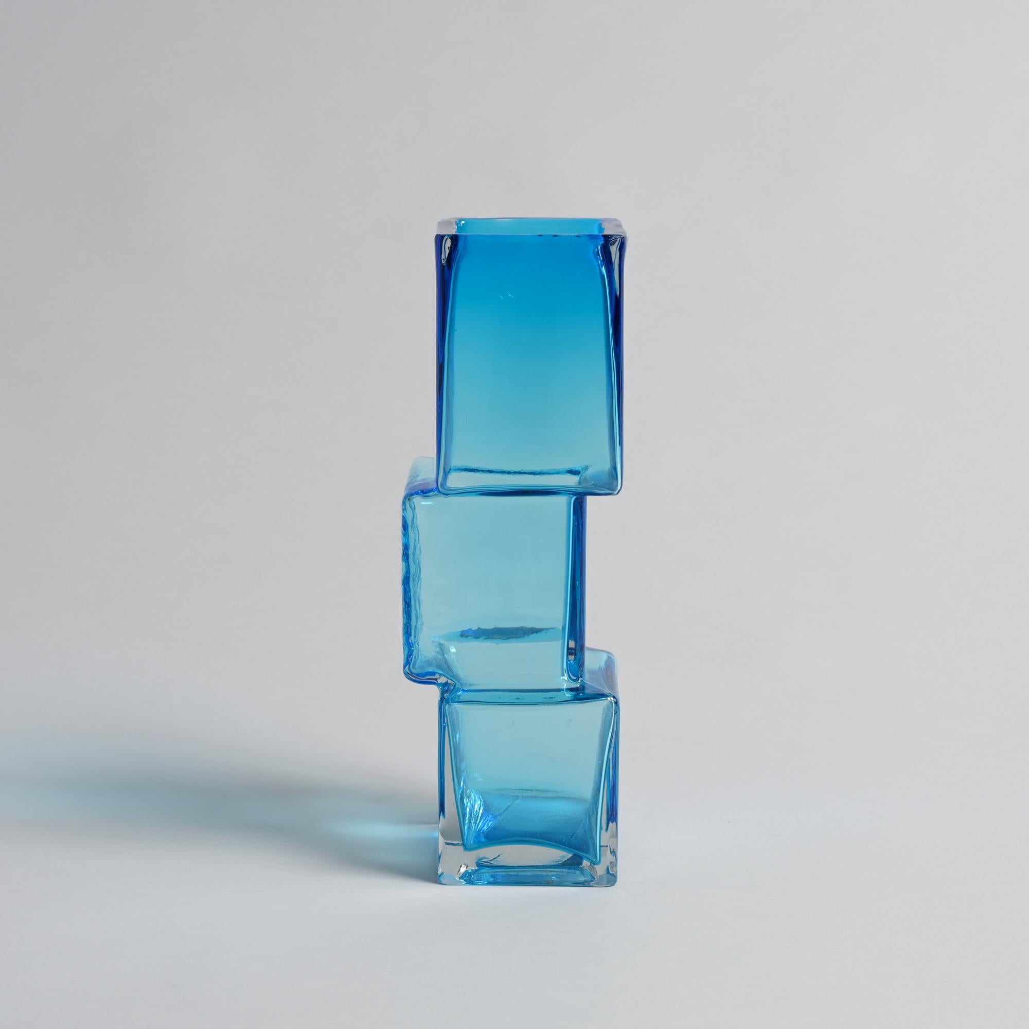 Vetro Blue Drunken Bricklayer Vase by Geoffrey Baxter for Whitefriars Glass in vendita