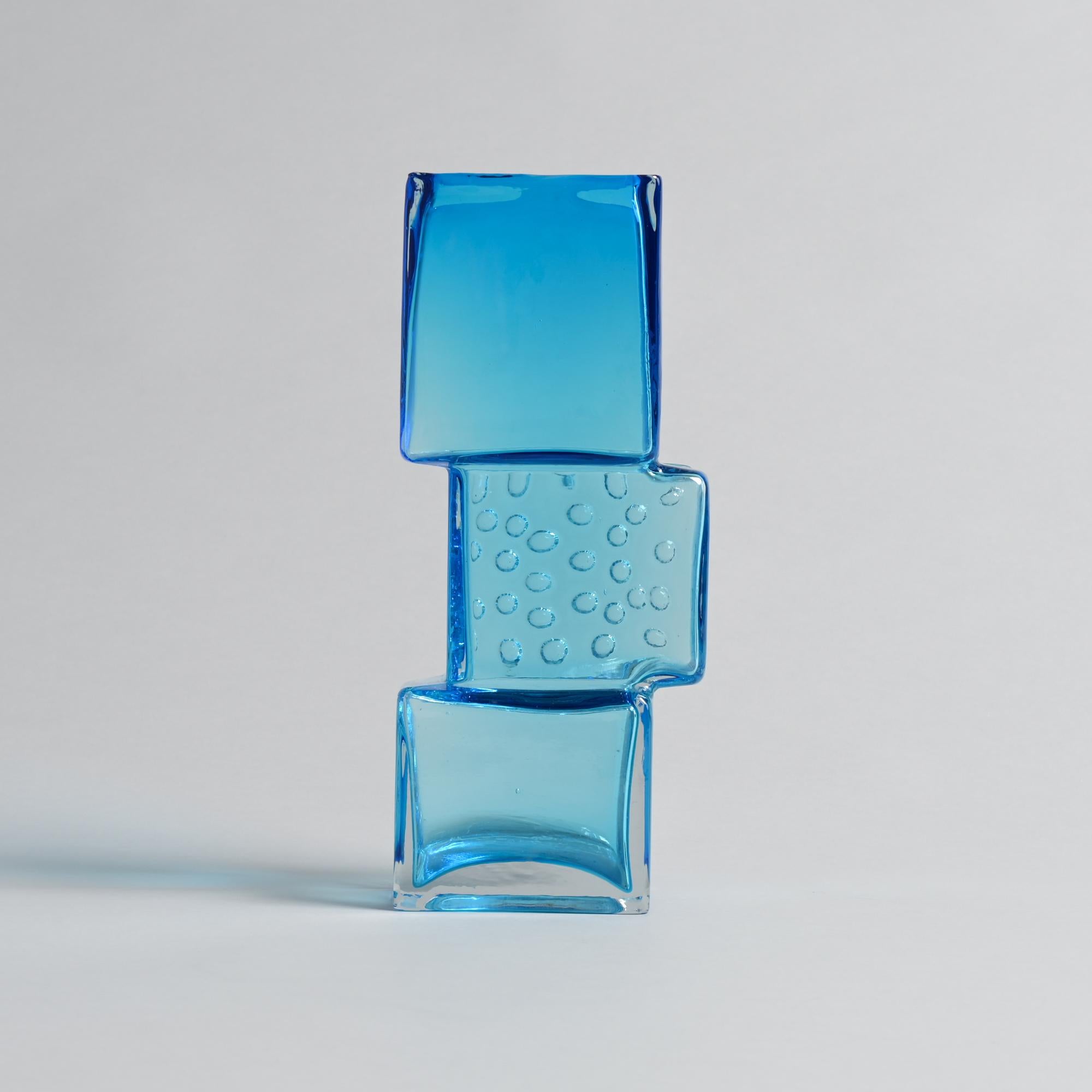Blue Drunken Bricklayer Vase by Geoffrey Baxter for Whitefriars Glass in vendita 1