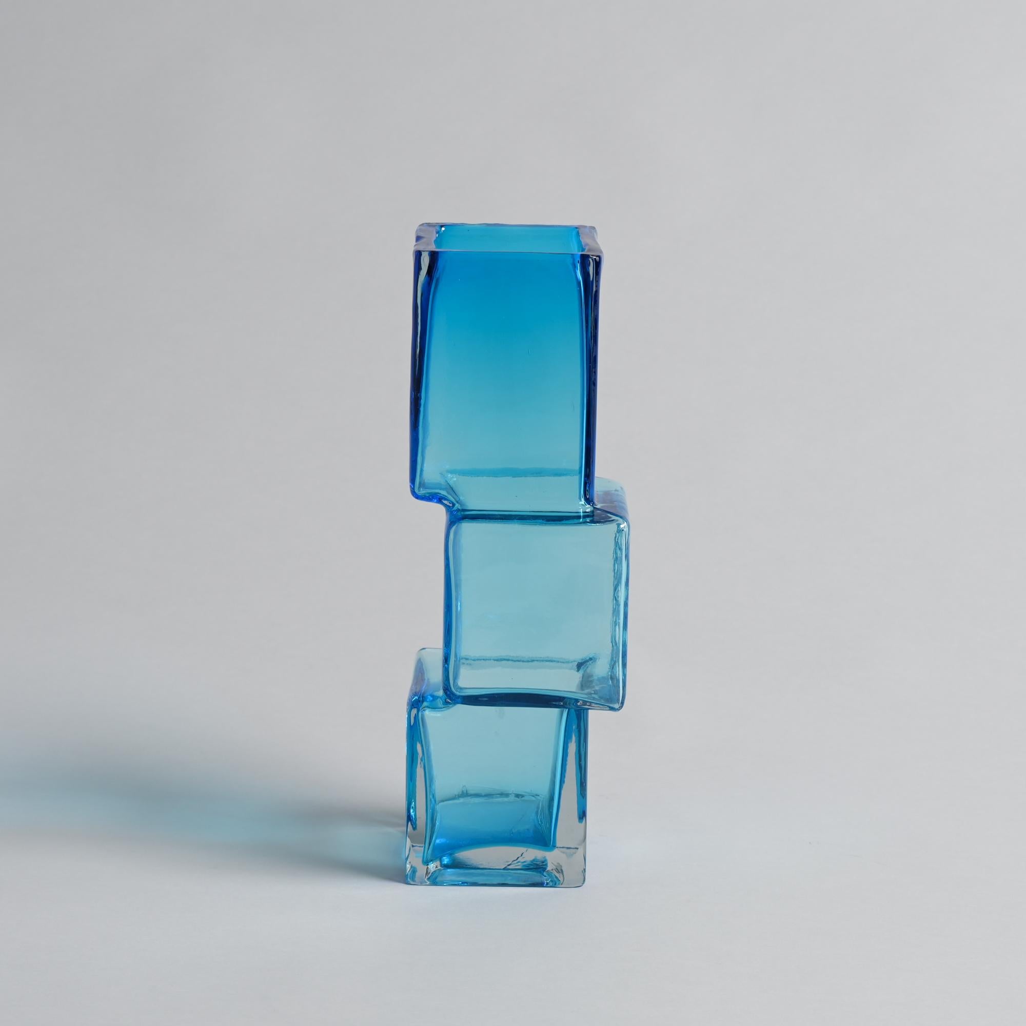 Blue Drunken Bricklayer Vase by Geoffrey Baxter for Whitefriars Glass in vendita 3