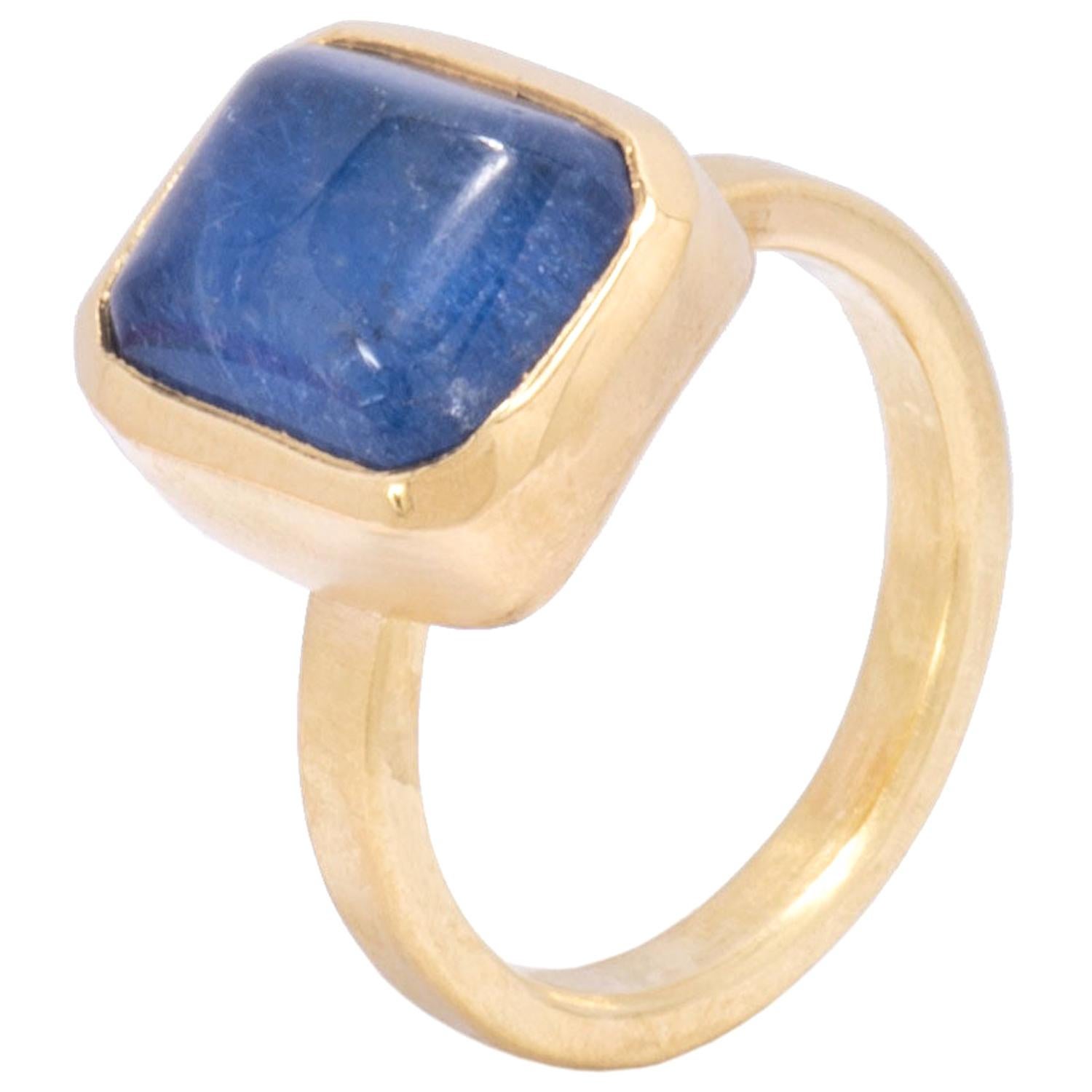 Blue Dumortierite Quartz Pillow Ring in 18 Karat Gold For Sale