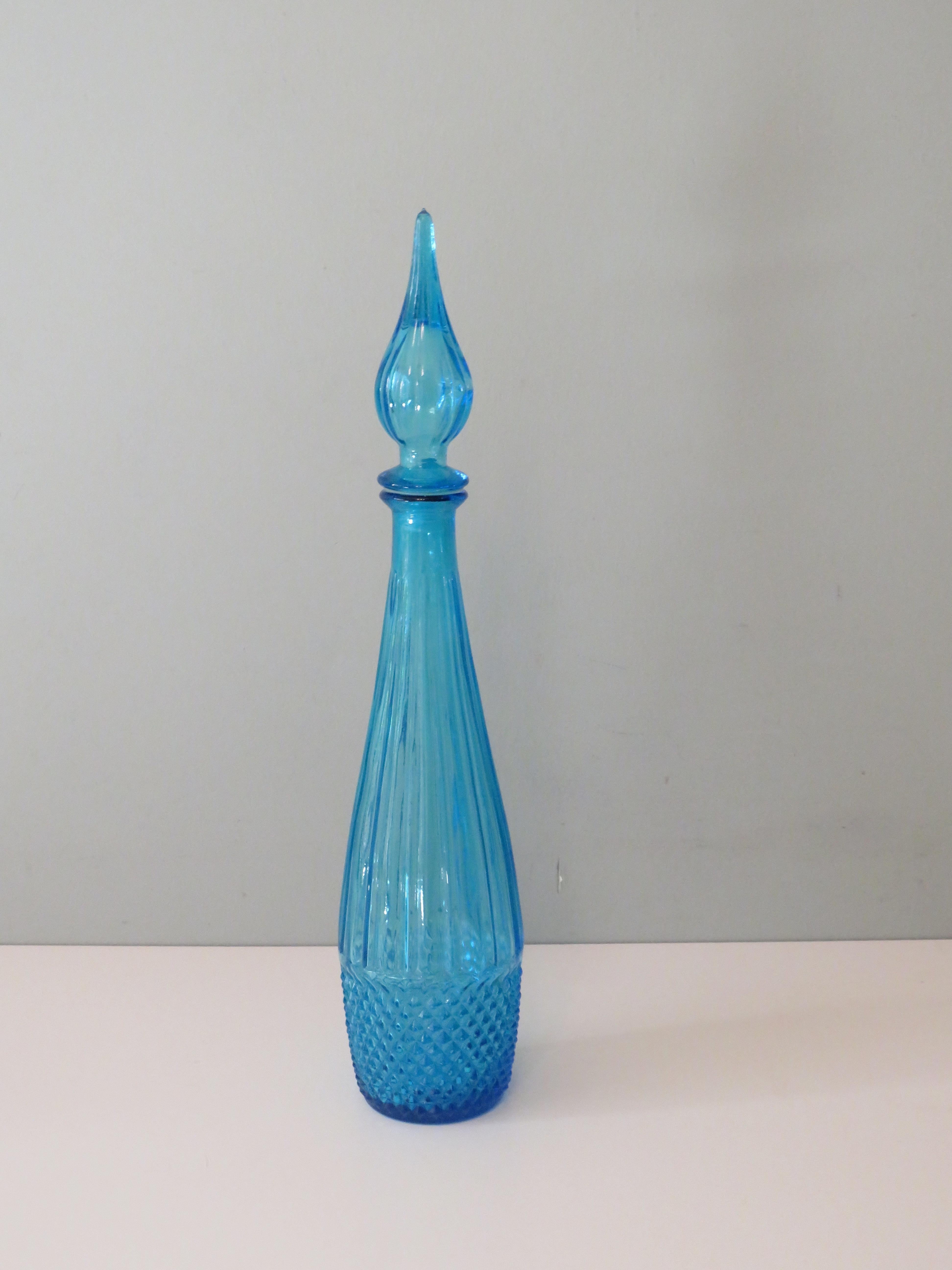 Blaue Empoli-Flasche, Italien 1960 (Geschliffenes Glas) im Angebot