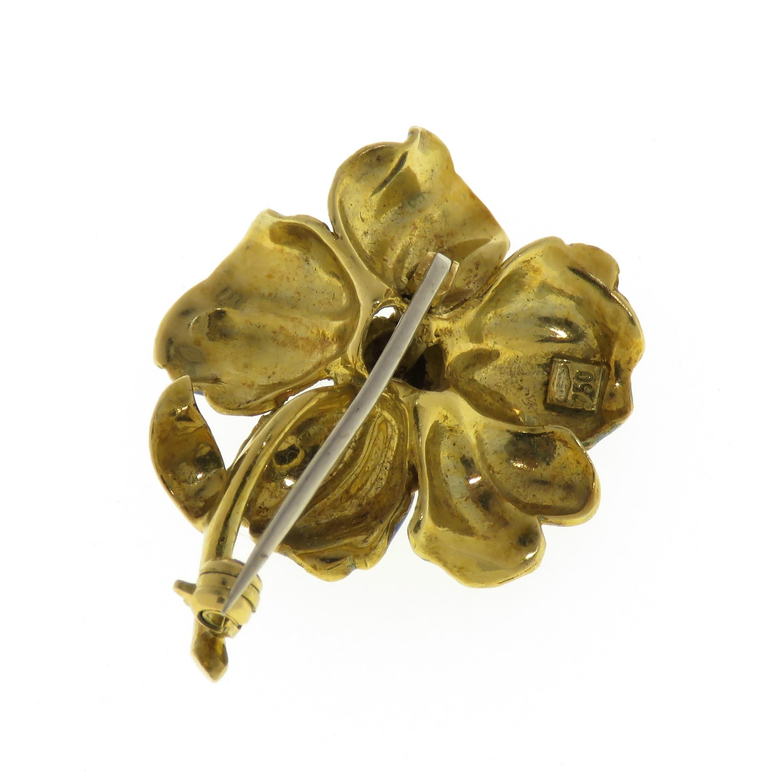 Blue Enamel 18 Karat Yellow Gold Vintage Flower Brooch Handcrafted in Italy In Excellent Condition For Sale In Milano, IT