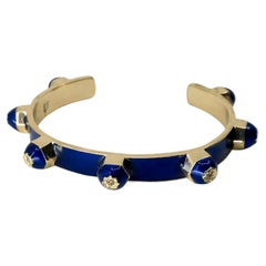 Bracelet manchette en diamants blancs émail bleu plaqué or
