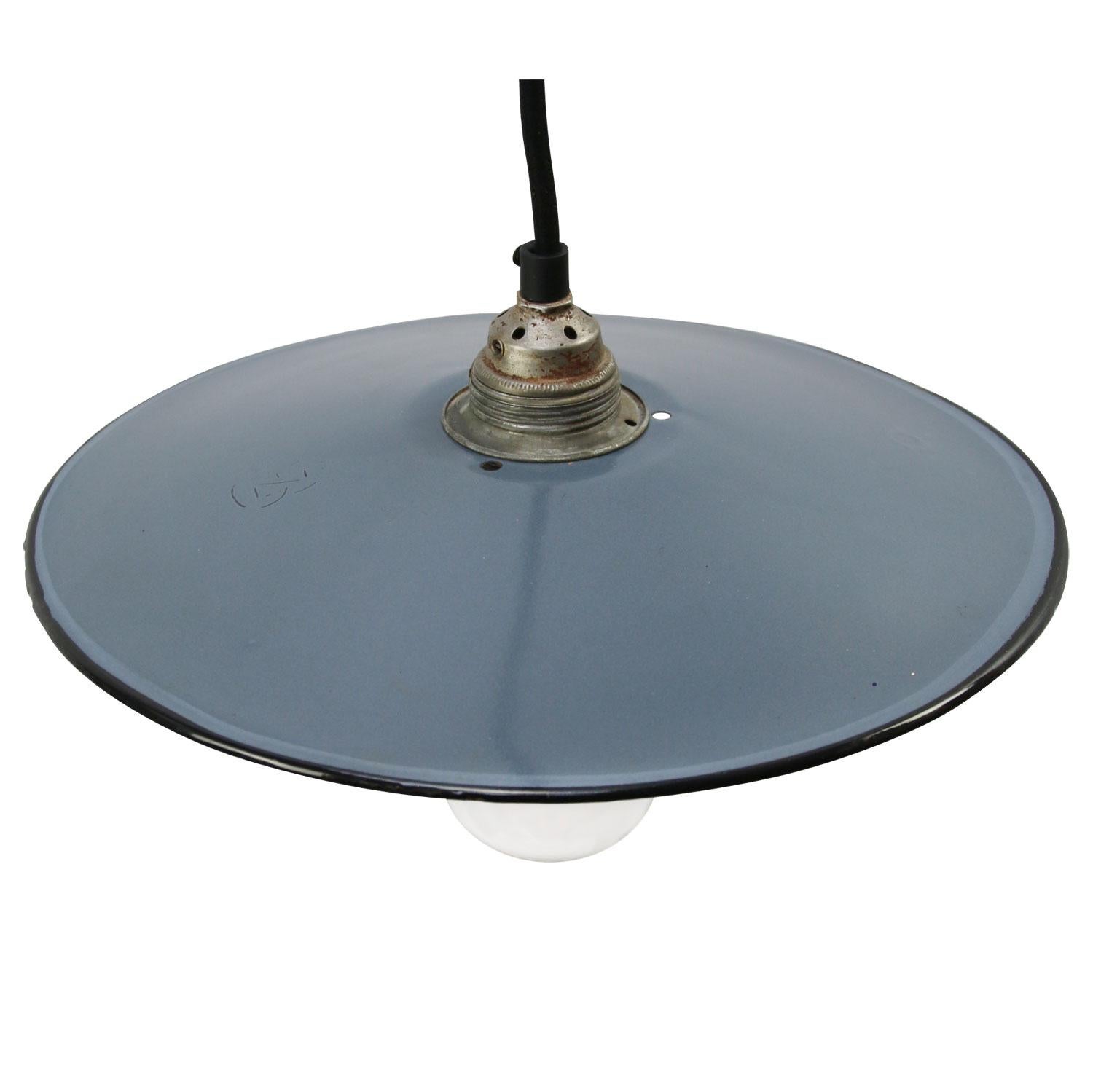 Small French industrial pendant. 

Weight 0.70 kg / 1.5 lb

Priced per individual item. All lamps have been made suitable by international standards for incandescent light bulbs, energy-efficient and LED bulbs. E26/E27 bulb holders and new