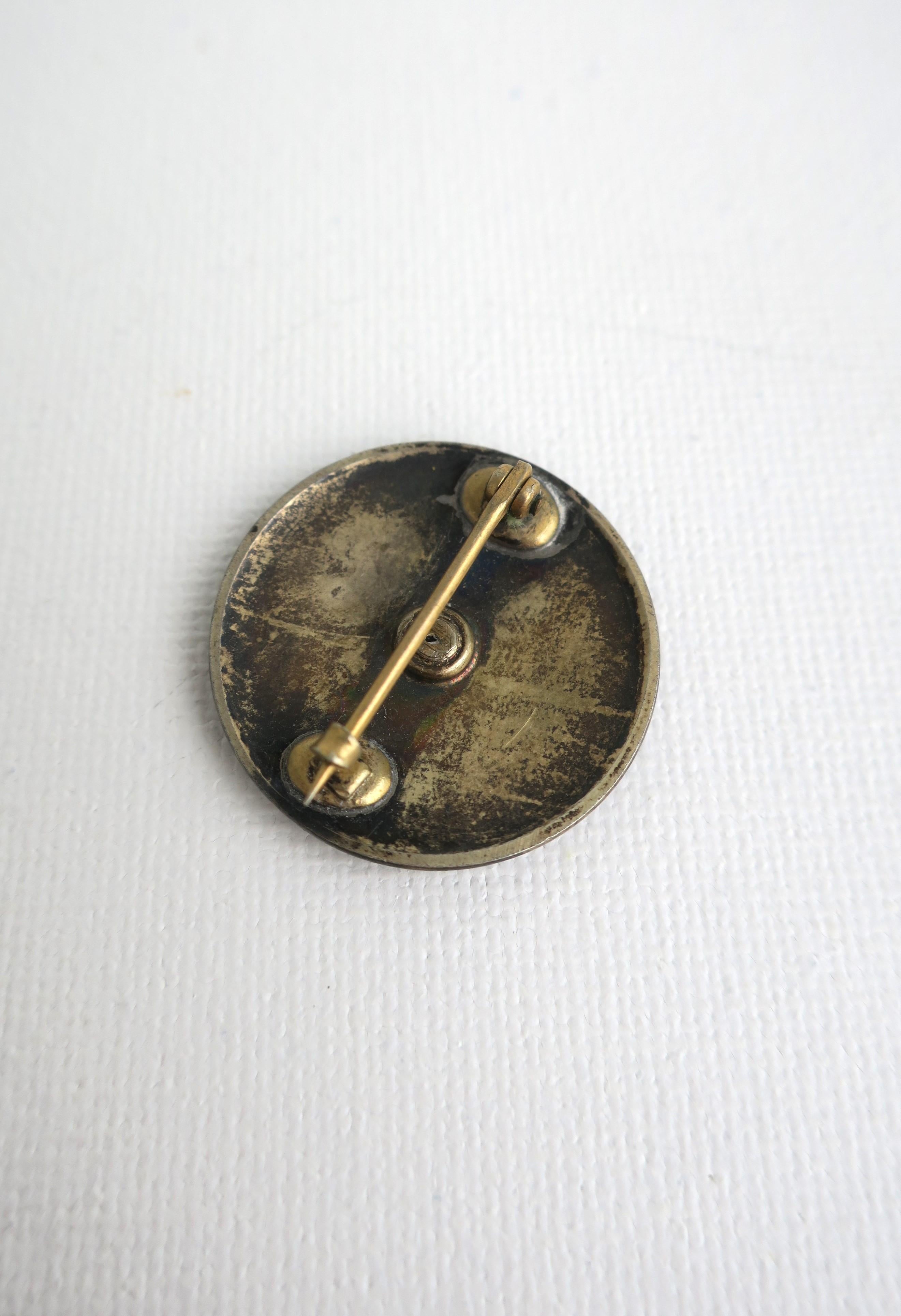 Blue Enamel Guilloche and Sterling Silver Pin Brooch in vendita 1