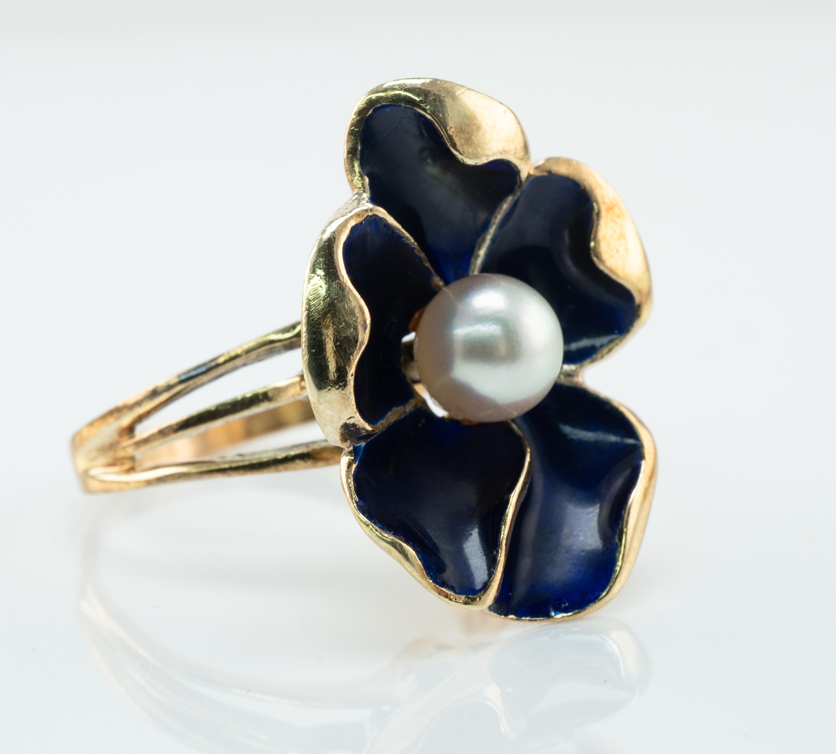 Round Cut Blue Enamel Pearl Ring Flower 14k Gold Vintage For Sale