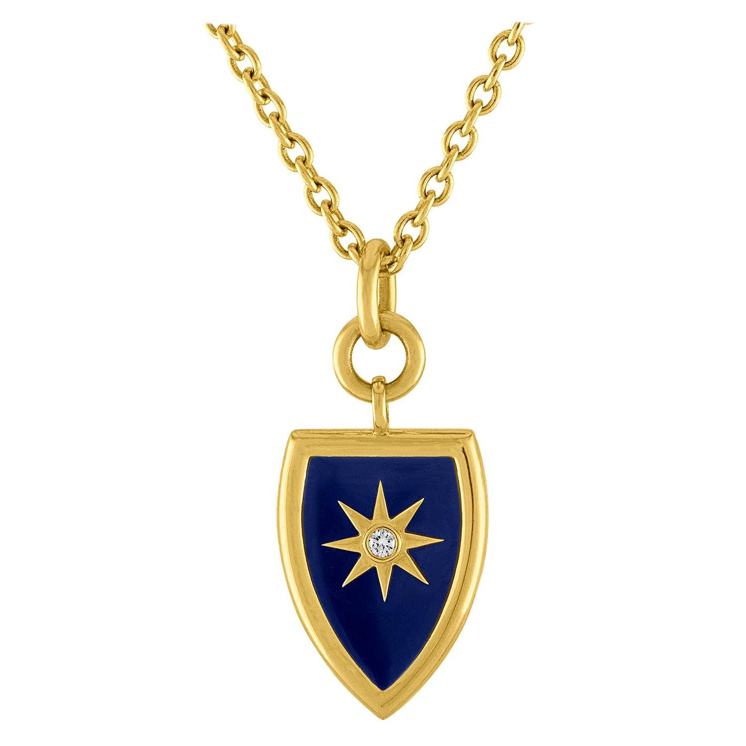 Pendentif bouclier émaillé bleu en or 14 carats avec étoile en diamant sur chaîne rolo en or