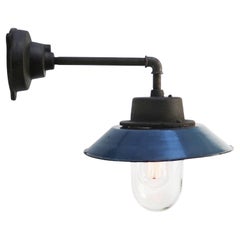Blaue Emaille Vintage Industrie Gusseisen Klarglas Scone Wandleuchte