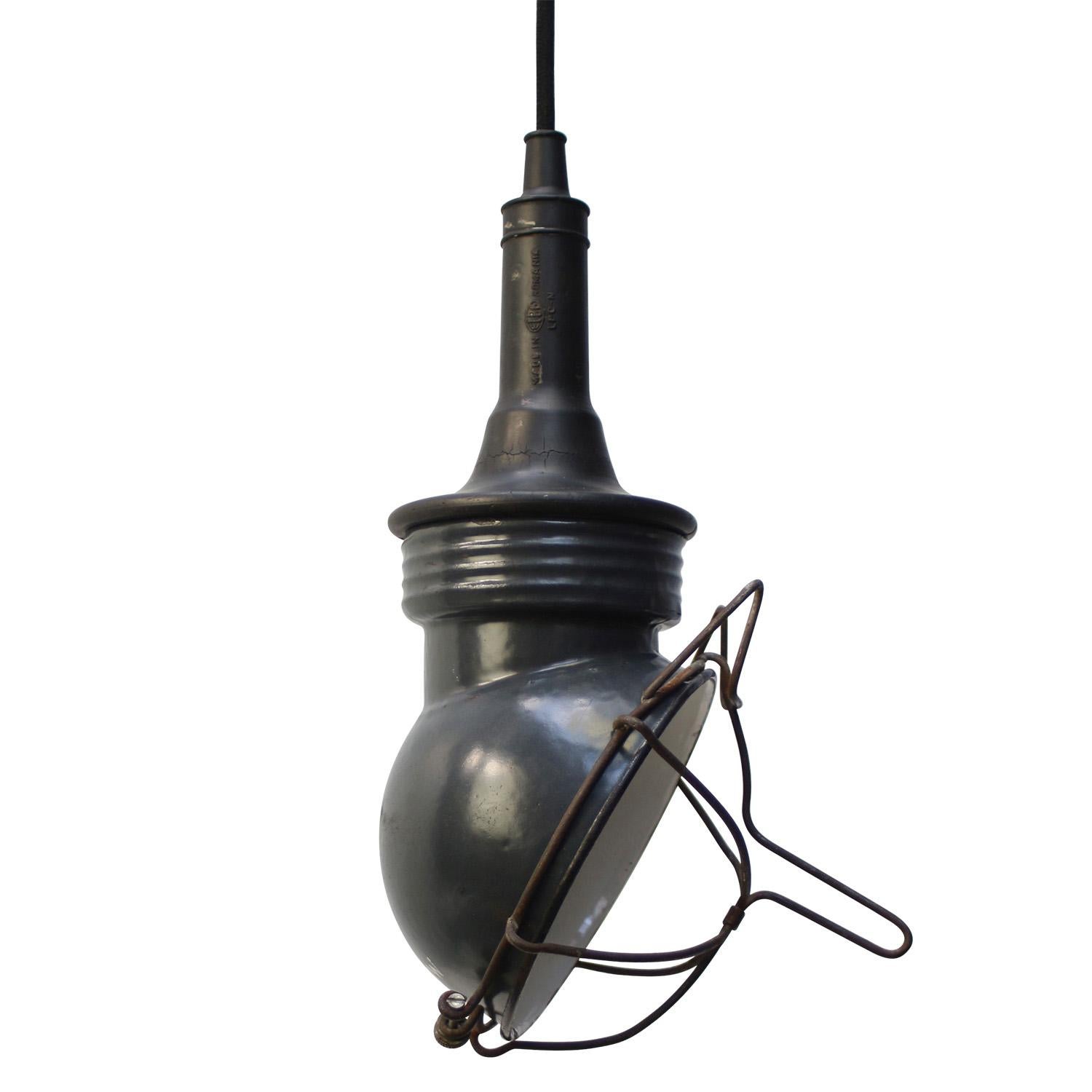 Lampada a sospensione industriale con smalto blu, vintage e da lavoro In condizioni buone in vendita a Amsterdam, NL