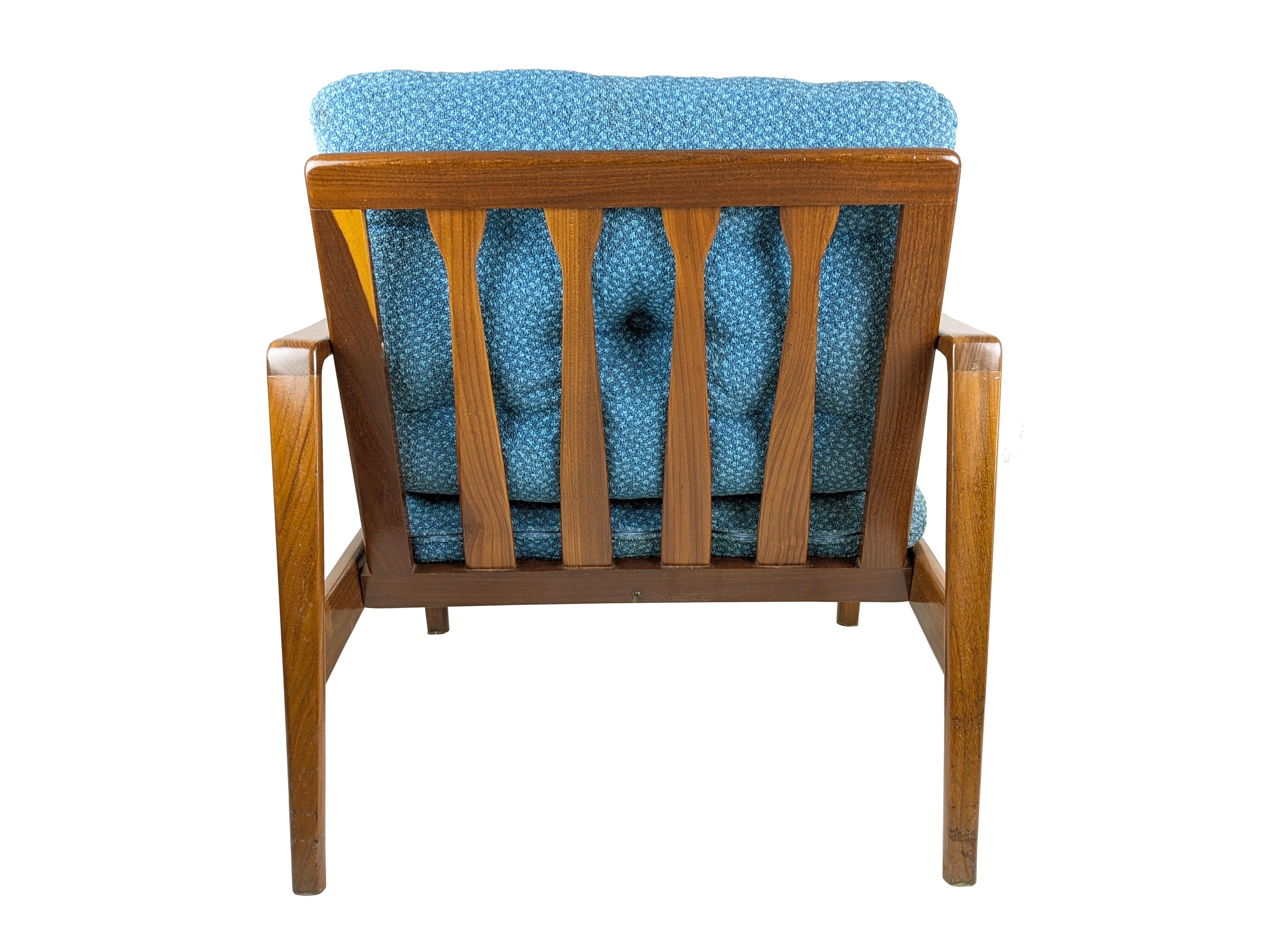 Blue fabric & teakwood 1960s armchair by Arne Wahl Iversen for Komfort For Sale 2