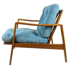 Sillón de tela azul y madera de teca de los años 60 de Arne Wahl Iversen para Komfort