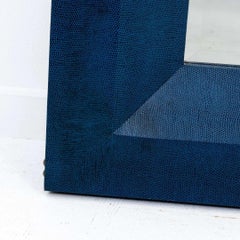 Blauer mit Kunstleder umwickelter Spiegel