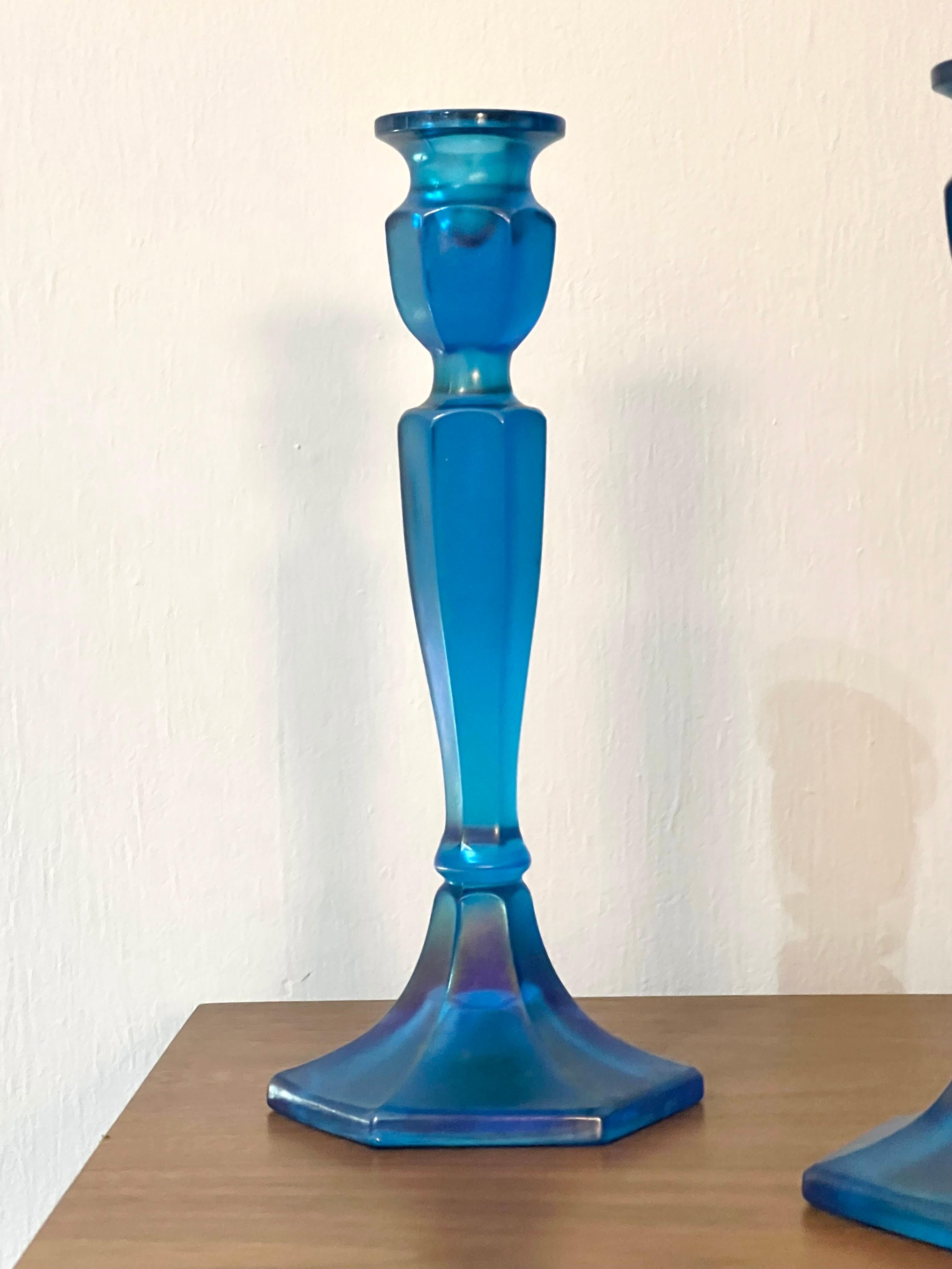 Blaue Favrile-Glas-Kerzenständer, 1950er-Jahre im Zustand „Gut“ im Angebot in Miami, FL