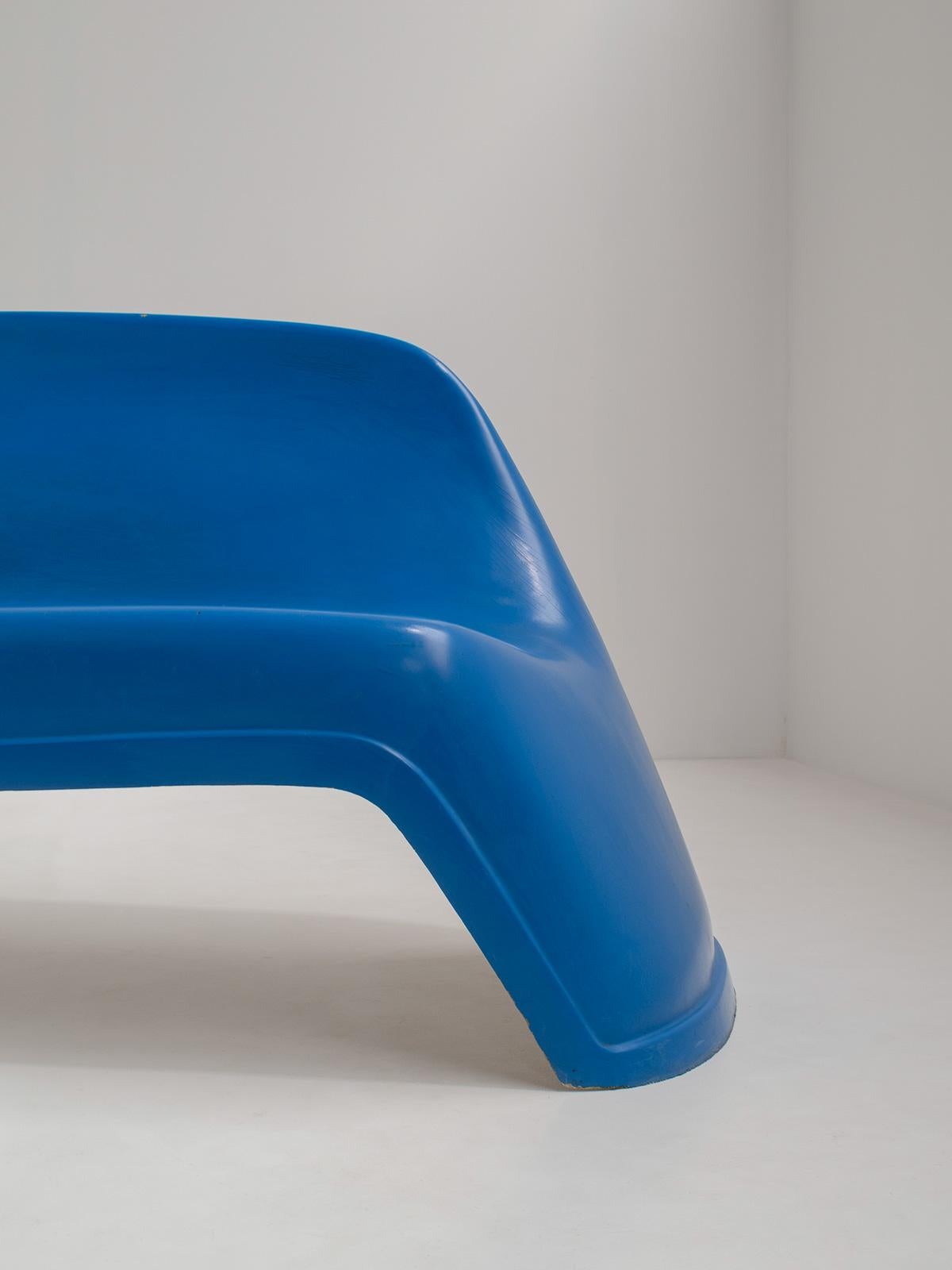 Blue Fiberglass Bench by Walter Papst for Wilkhahn, Germany, 1960s For Sale 3