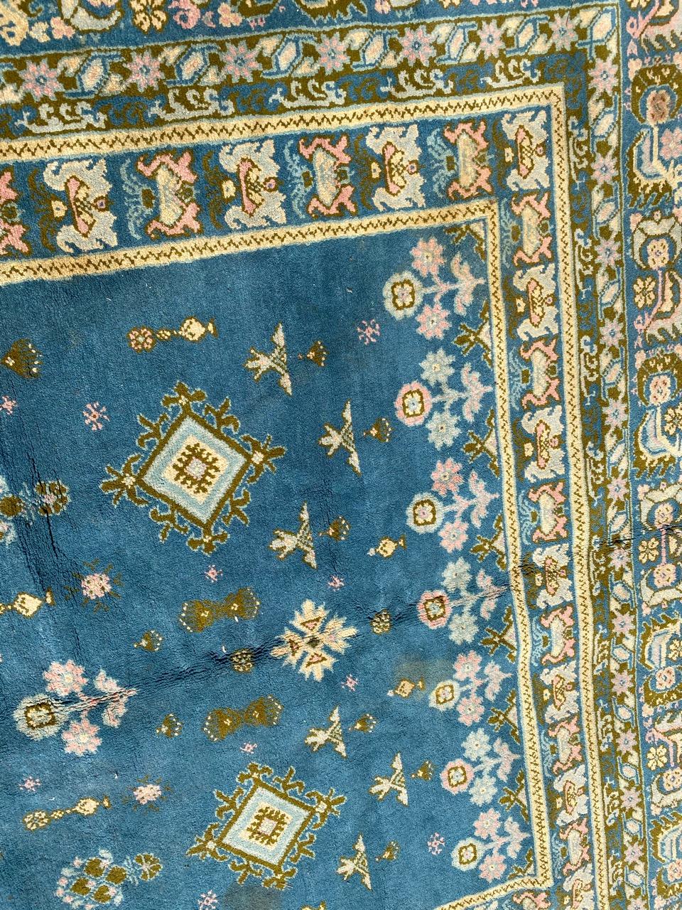 Blue Field Vintage Tunisian Rug In Good Condition For Sale In Saint Ouen, FR
