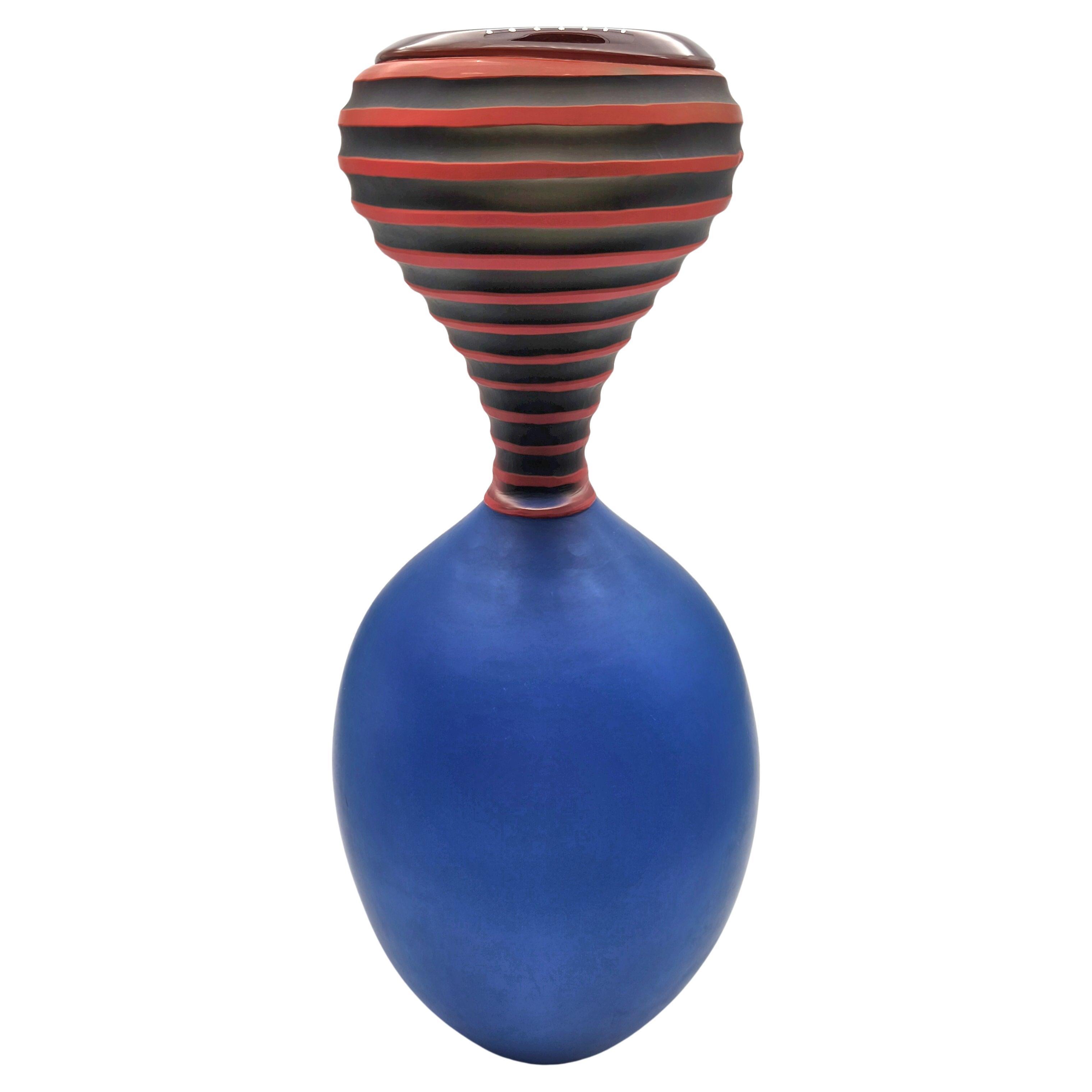 "Blue Figura Sentinel", scultura in vetro di Monica Guggisberg & Philip Baldwin in vendita