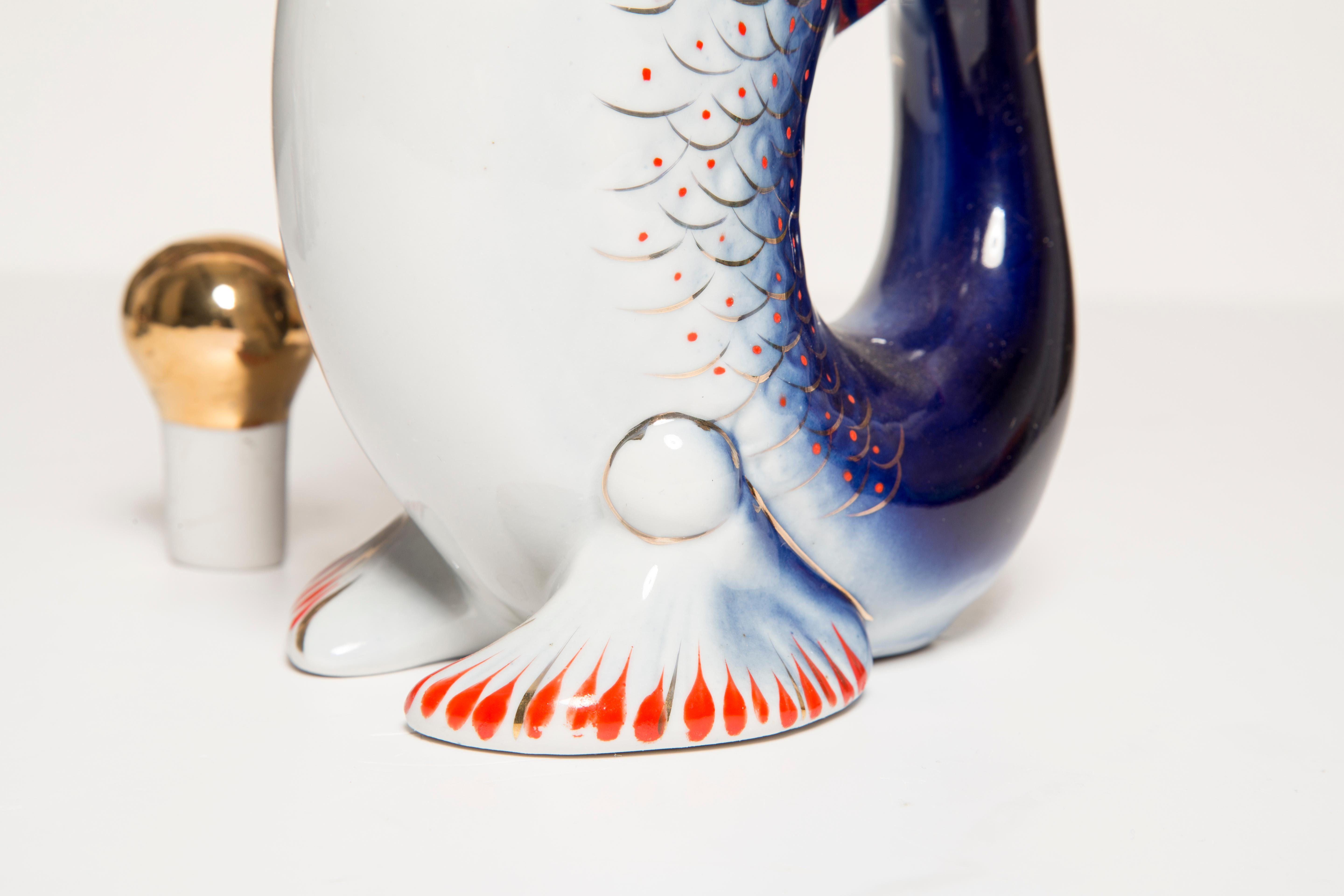 Blue Fish Glass Decanter and Glasses, 20th Century, Europe, 1960s For Sale 6