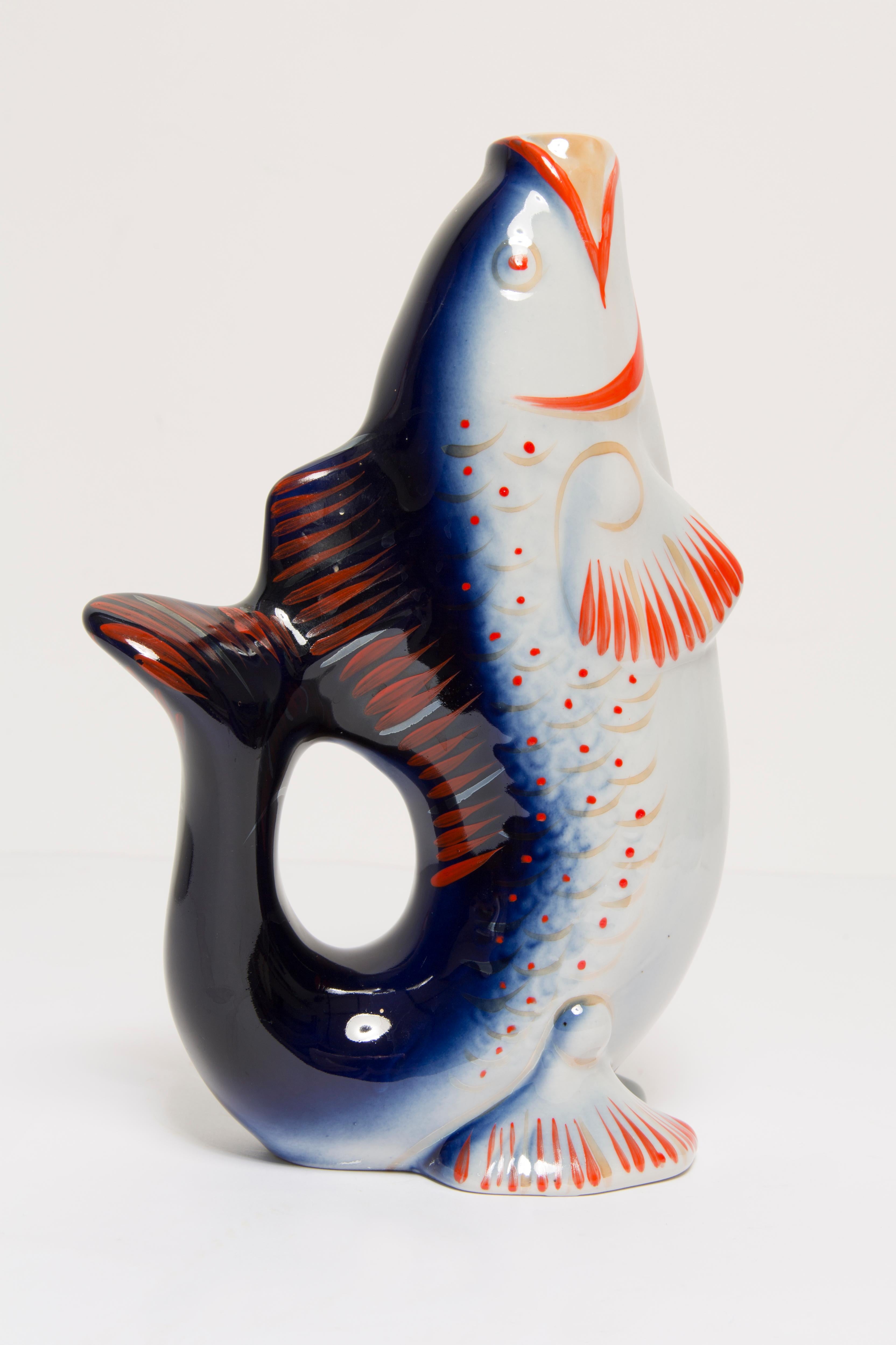 Blue Fish Glass Decanter and Glasses, 20th Century, Europe, 1960s For Sale 8