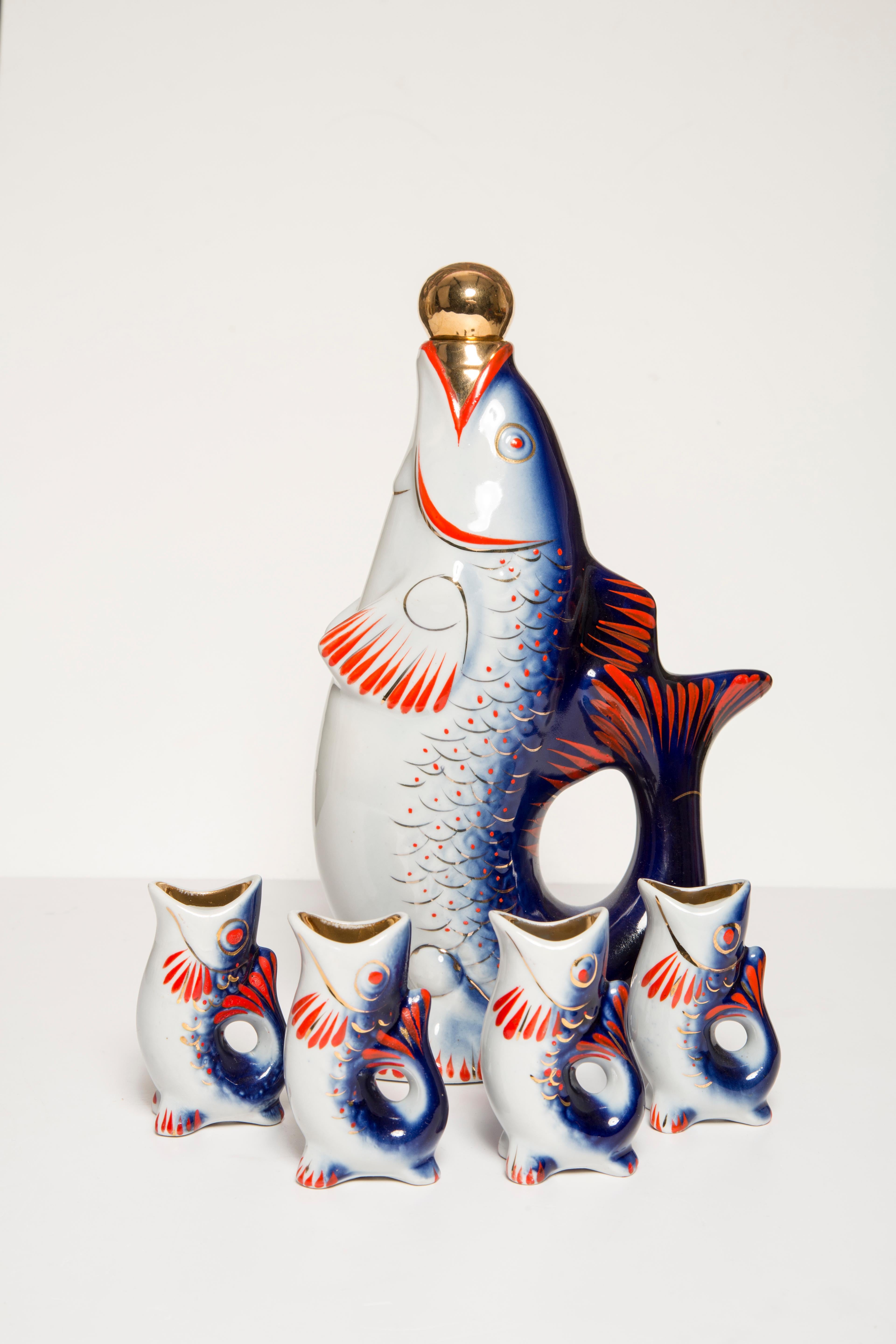 Porcelain Blue Fish Glass Decanter and Glasses, 20th Century, Europe, 1960s For Sale