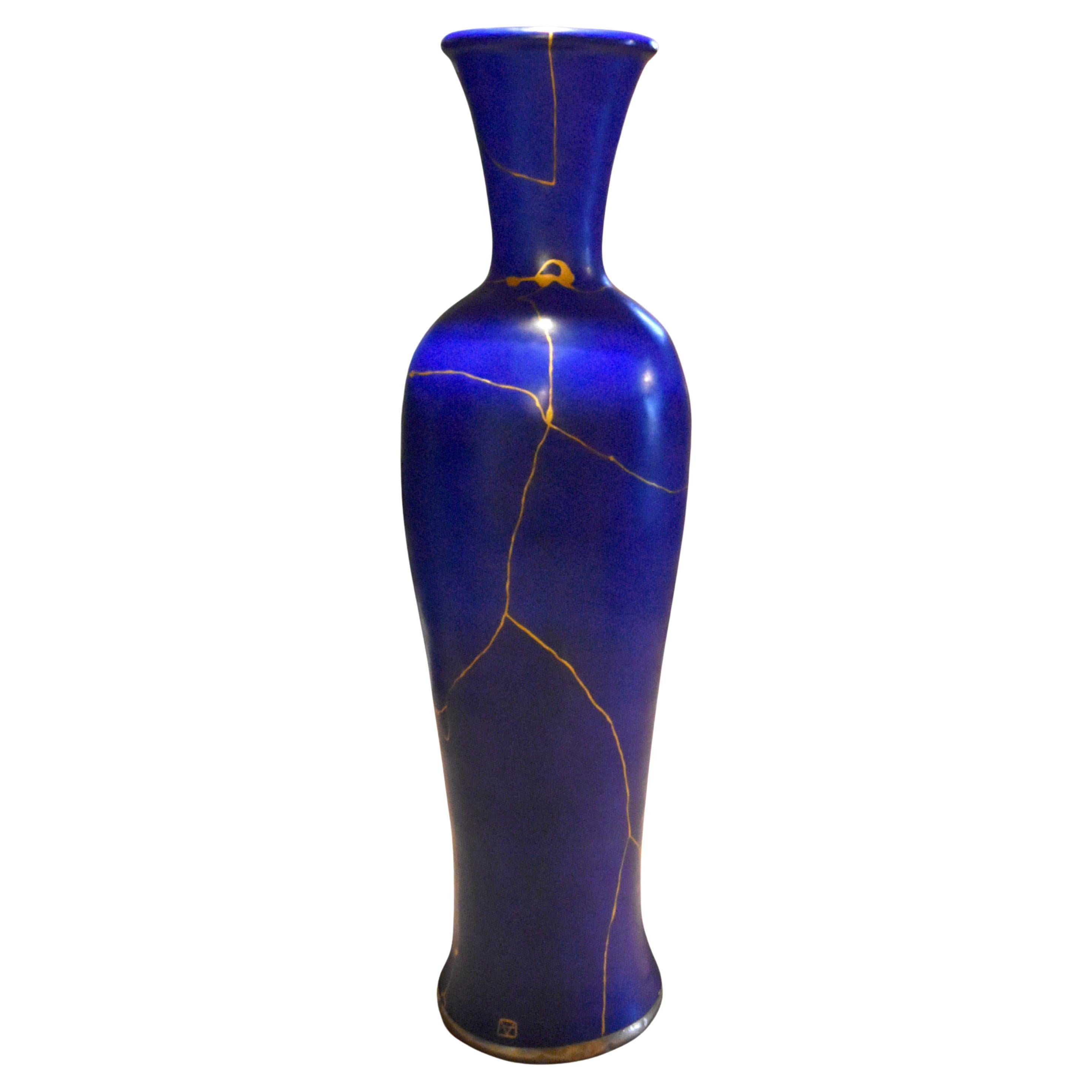 What is the meaning of kintsugi?