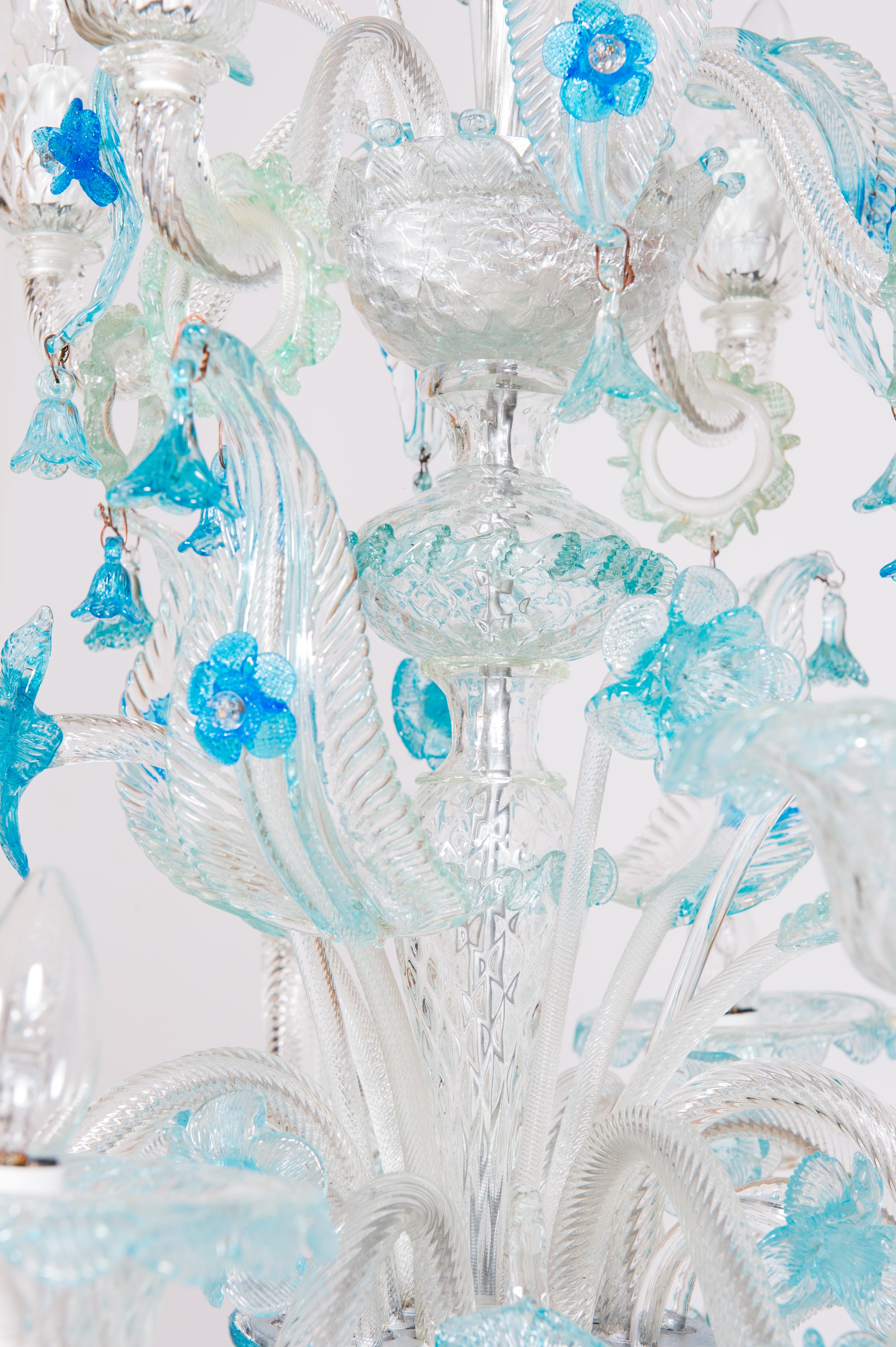 Double Tiered Murano Glass Chandelier in vivid Blue Floral Patterns 1990s Italy For Sale 4