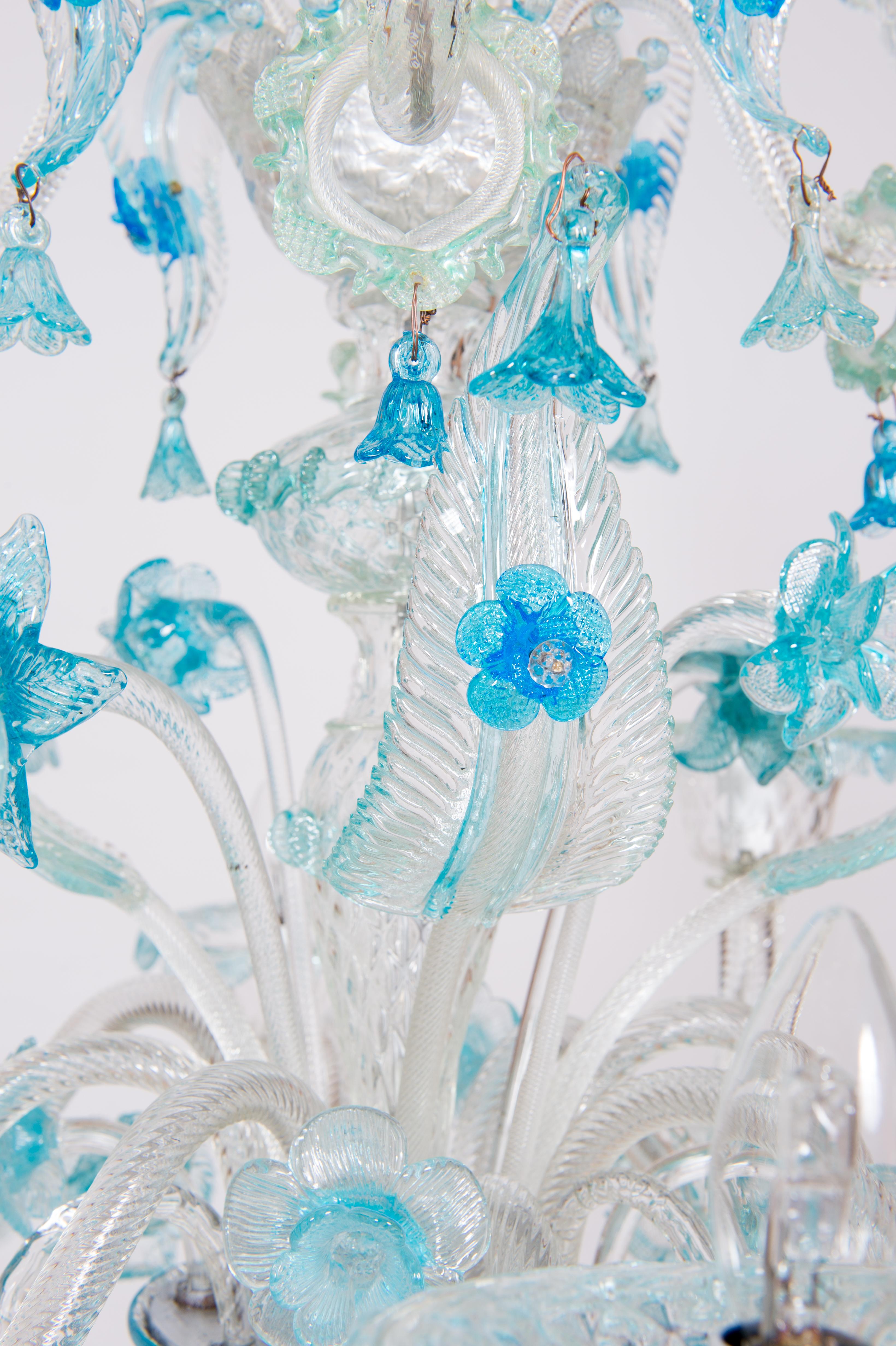 Double Tiered Murano Glass Chandelier in vivid Blue Floral Patterns 1990s Italy For Sale 2