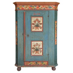 Armoire peinte de motifs floraux bleus - Alpes européennes - 18e siècle