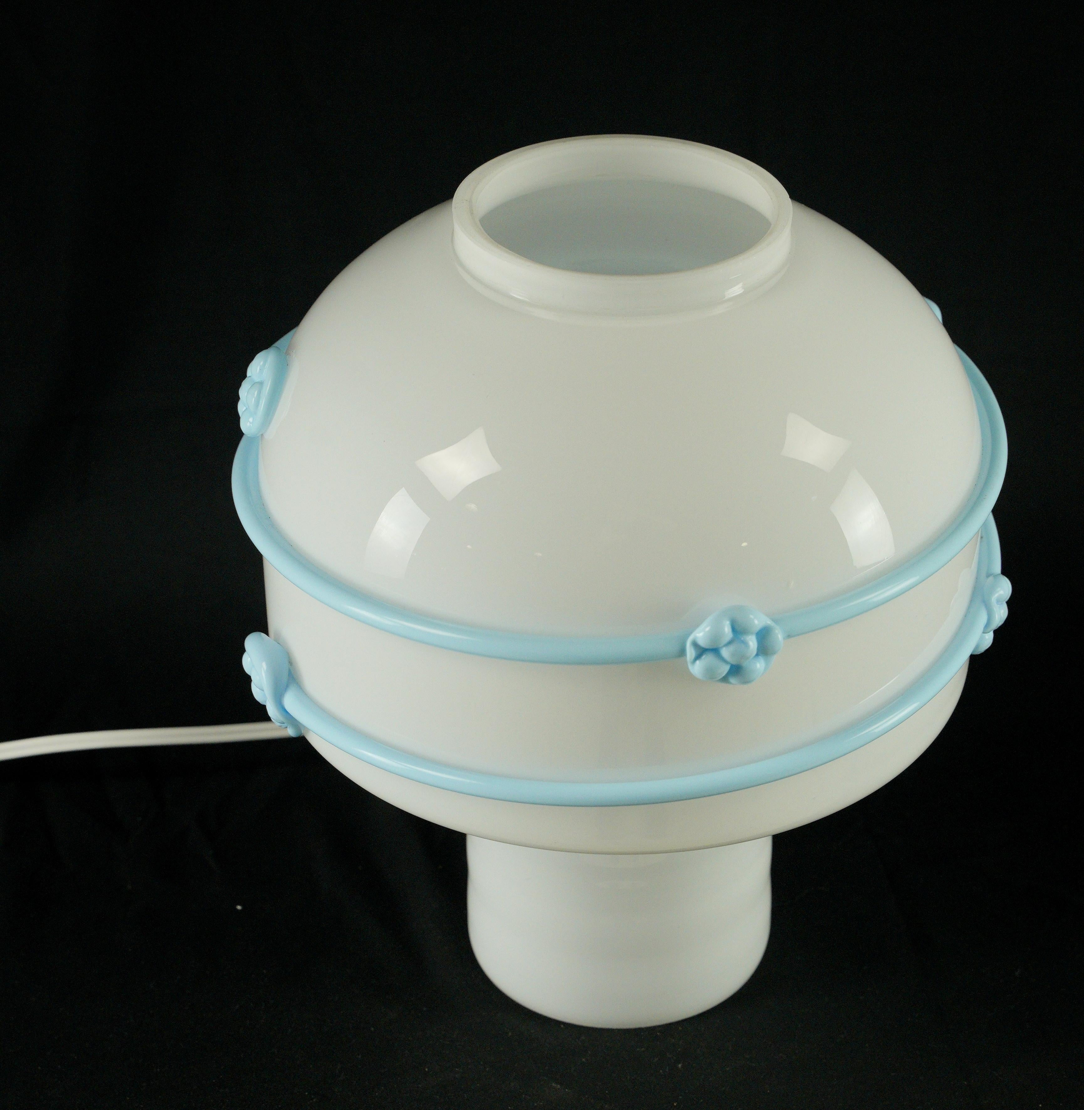 Blue Floral White Mushroom Murano Glass Table Lamp For Sale 1
