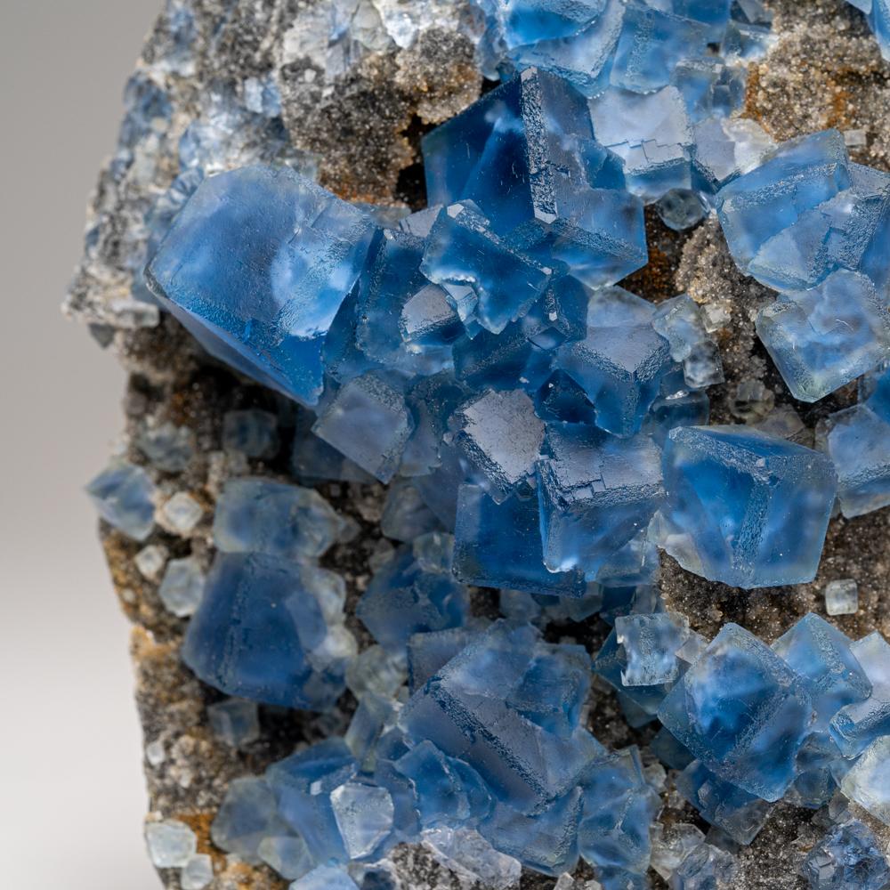 Fluorite blu dalla miniera di Yaogangxian, Monti Nanling, Provincia di Hunan, Cina In condizioni Nuovo in vendita a New York, NY