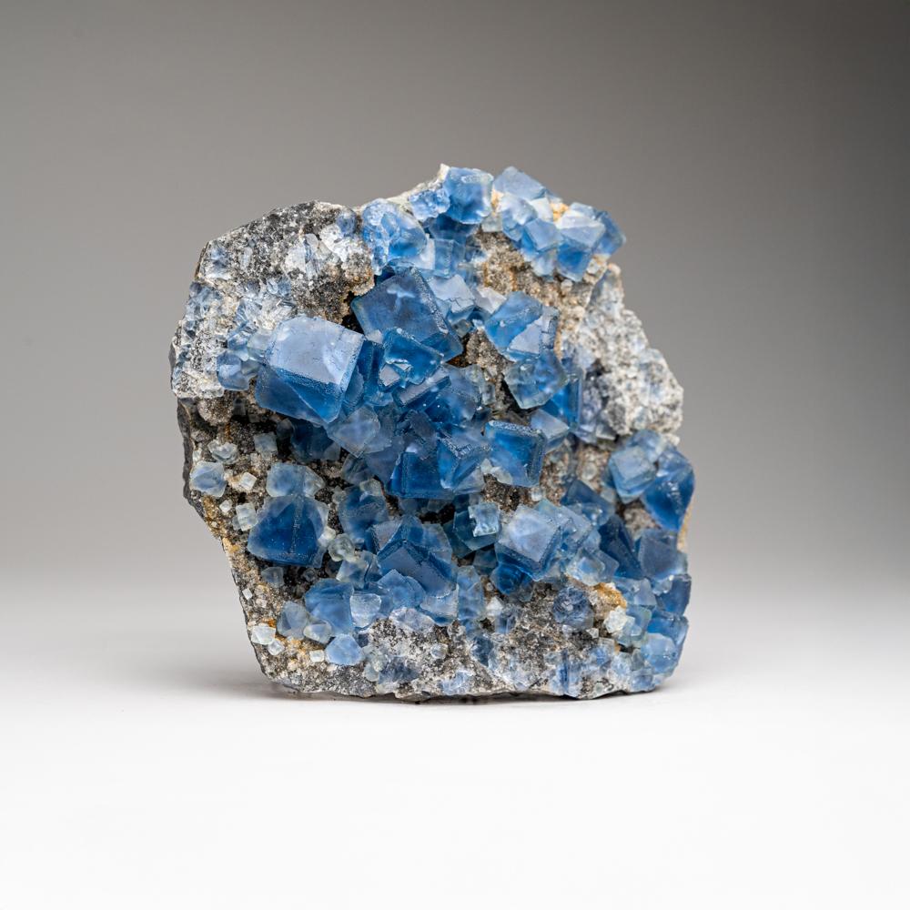 Fluorite blu dalla miniera di Yaogangxian, Monti Nanling, Provincia di Hunan, Cina in vendita 2